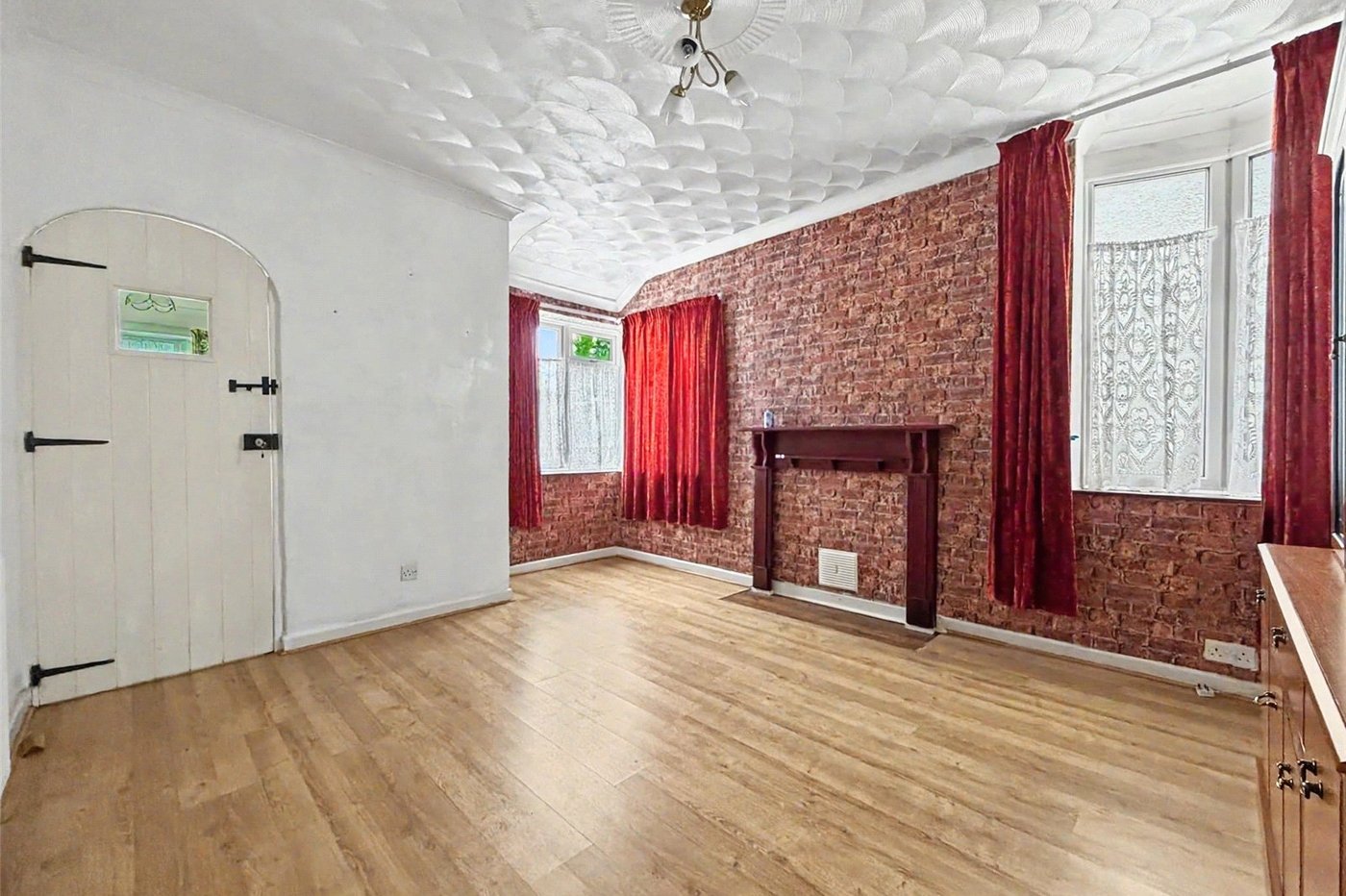3 bedroom bungalow for sale in Gillingham | Robinson Michael & Jackson