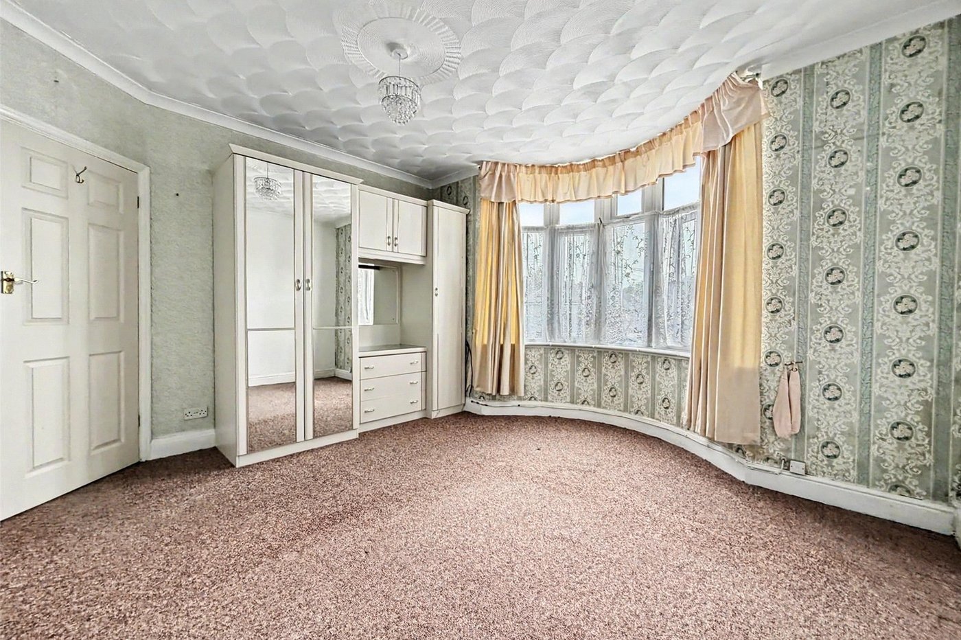 3 bedroom bungalow for sale in Gillingham | Robinson Michael & Jackson