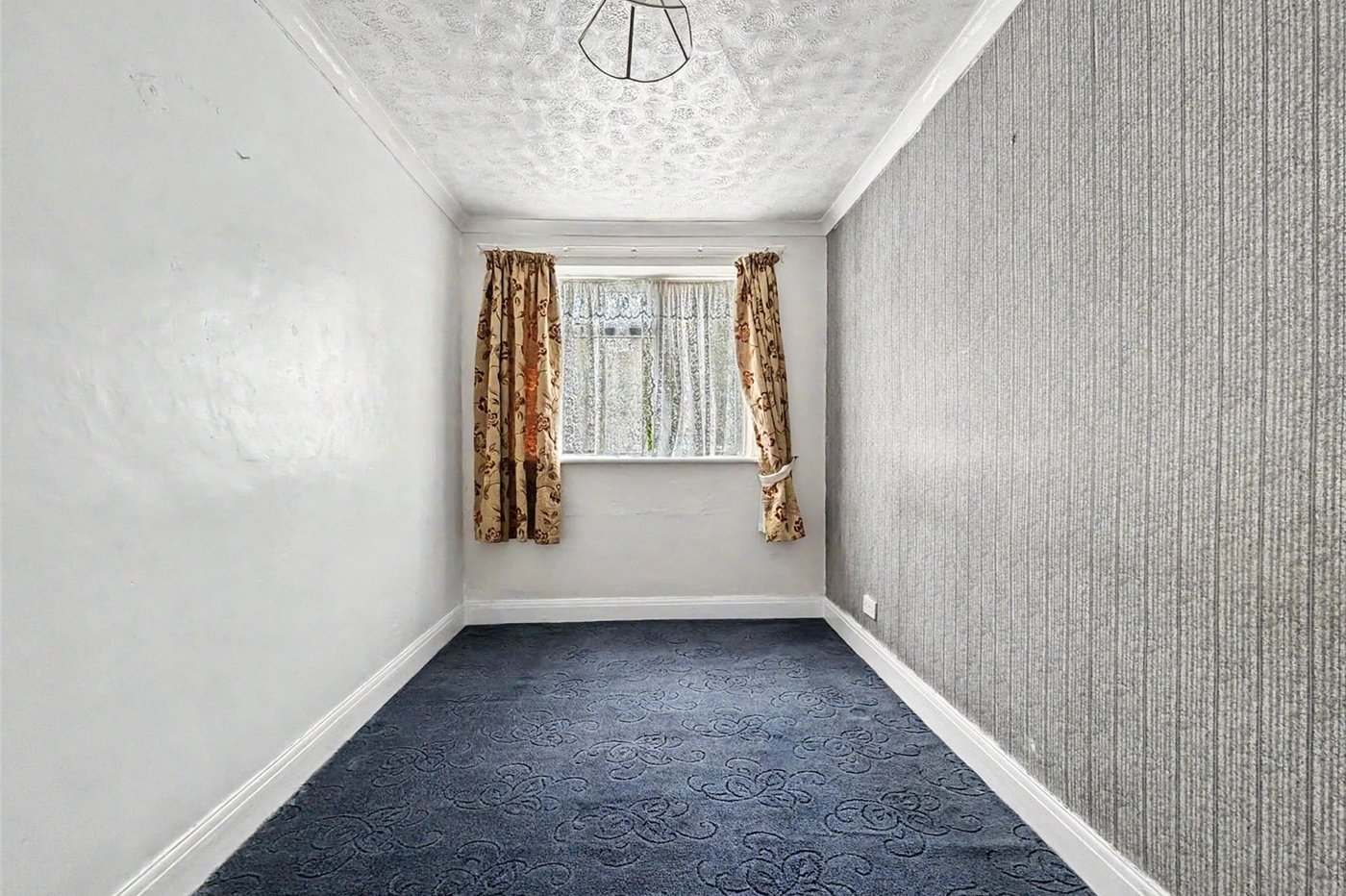 3 bedroom bungalow for sale in Gillingham | Robinson Michael & Jackson