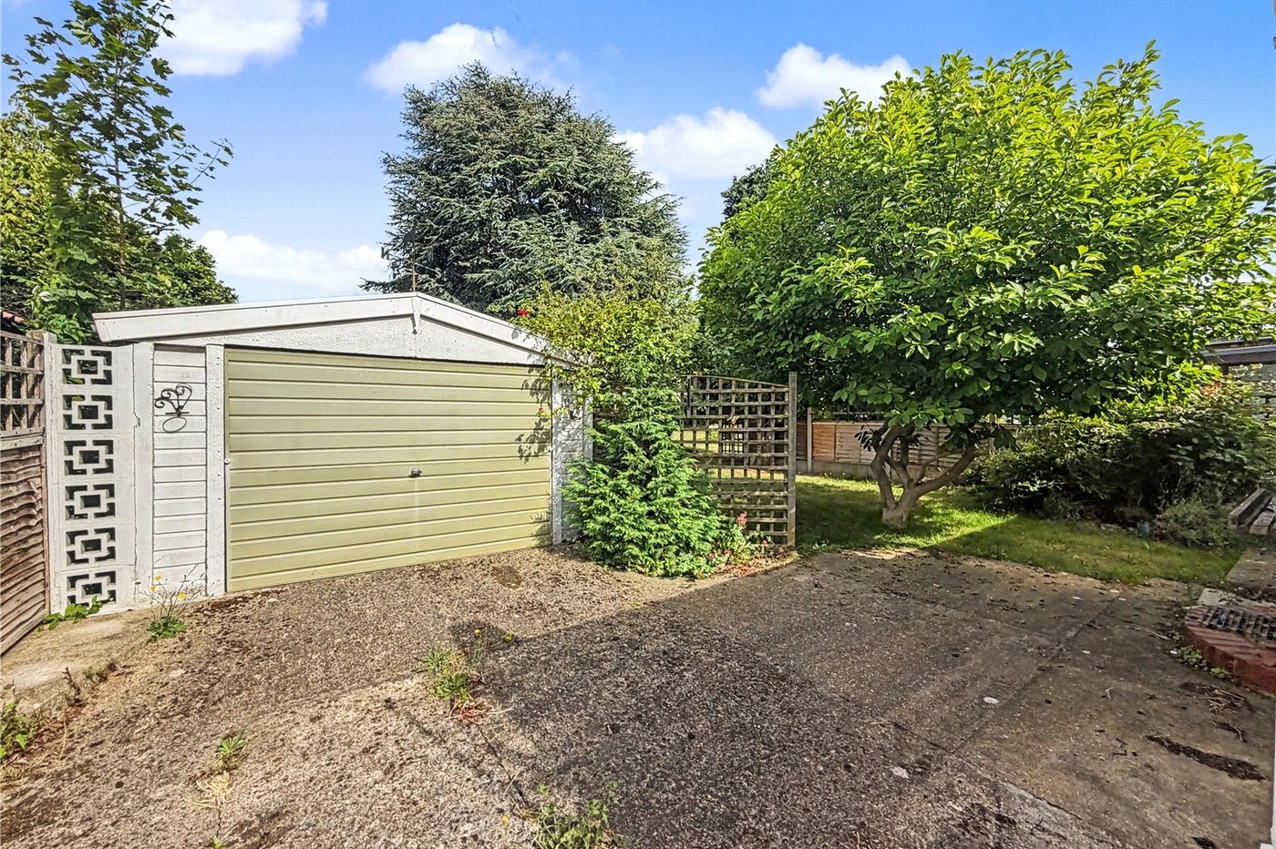 2 bedroom bungalow for sale in Twydall | Robinson Michael & Jackson