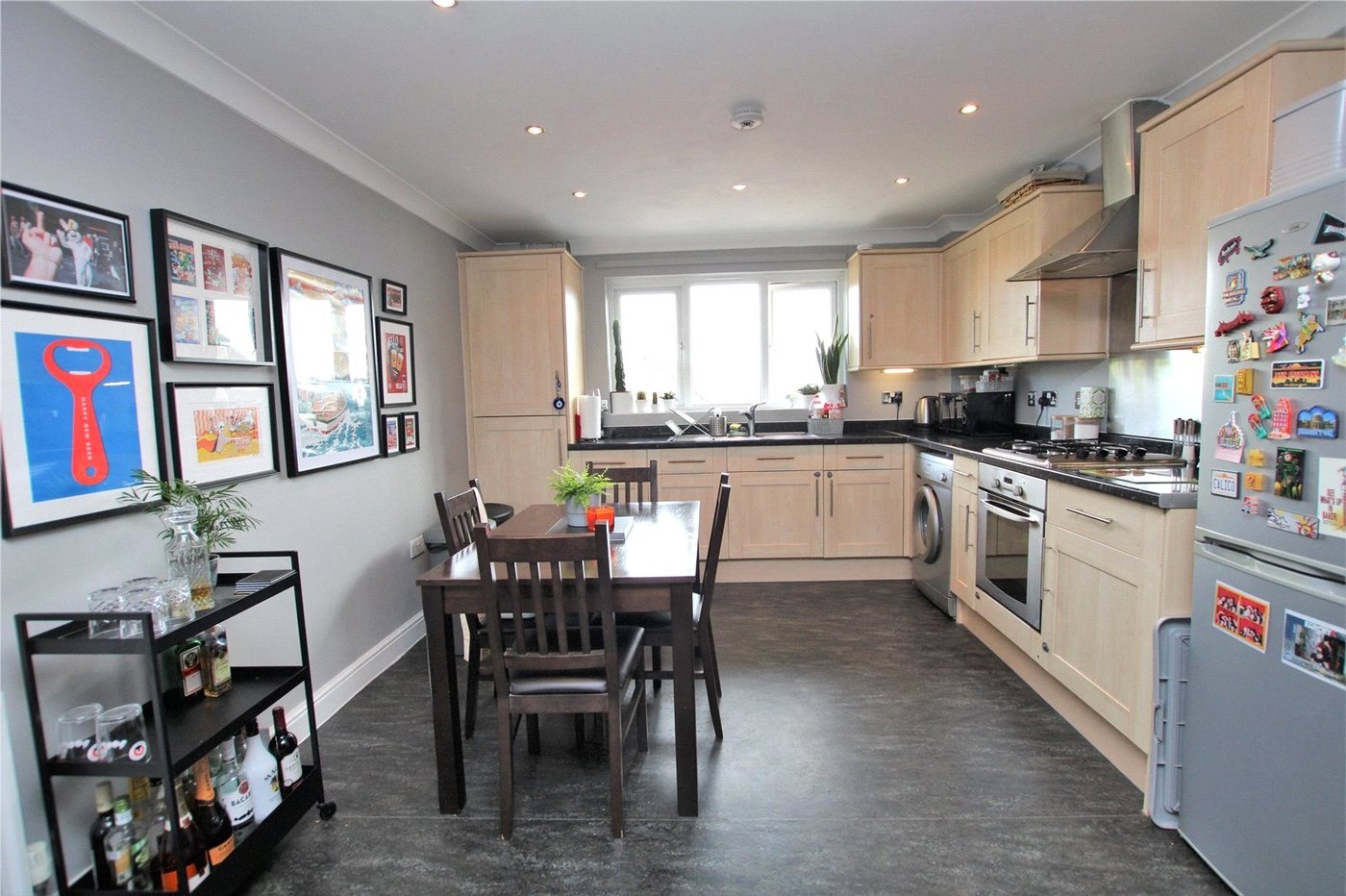 2 bedroom property for sale in New Eltham | Robinson Jackson