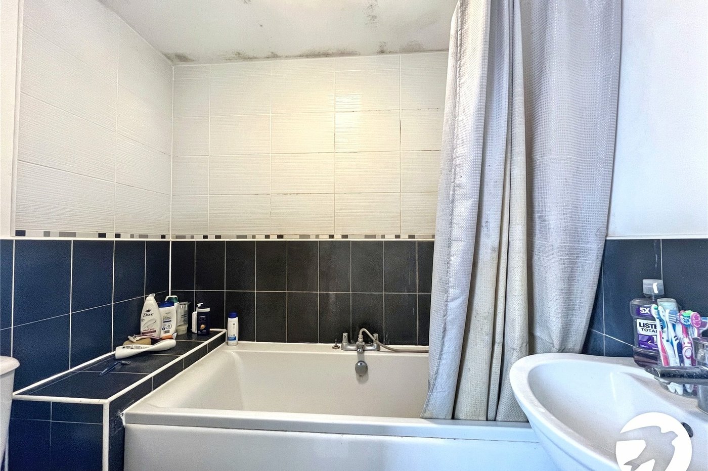 4 bedroom property for sale in Sittingbourne | Robinson Michael & Jackson