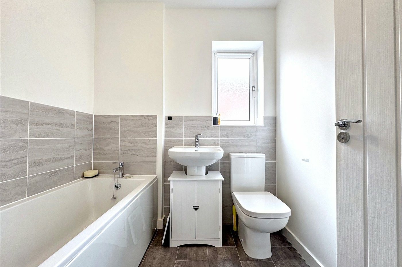 3 bedroom house for sale in Rainham | Robinson Michael & Jackson