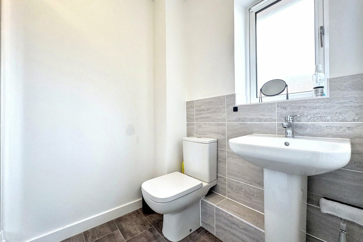 3 bedroom house for sale in Rainham | Robinson Michael & Jackson