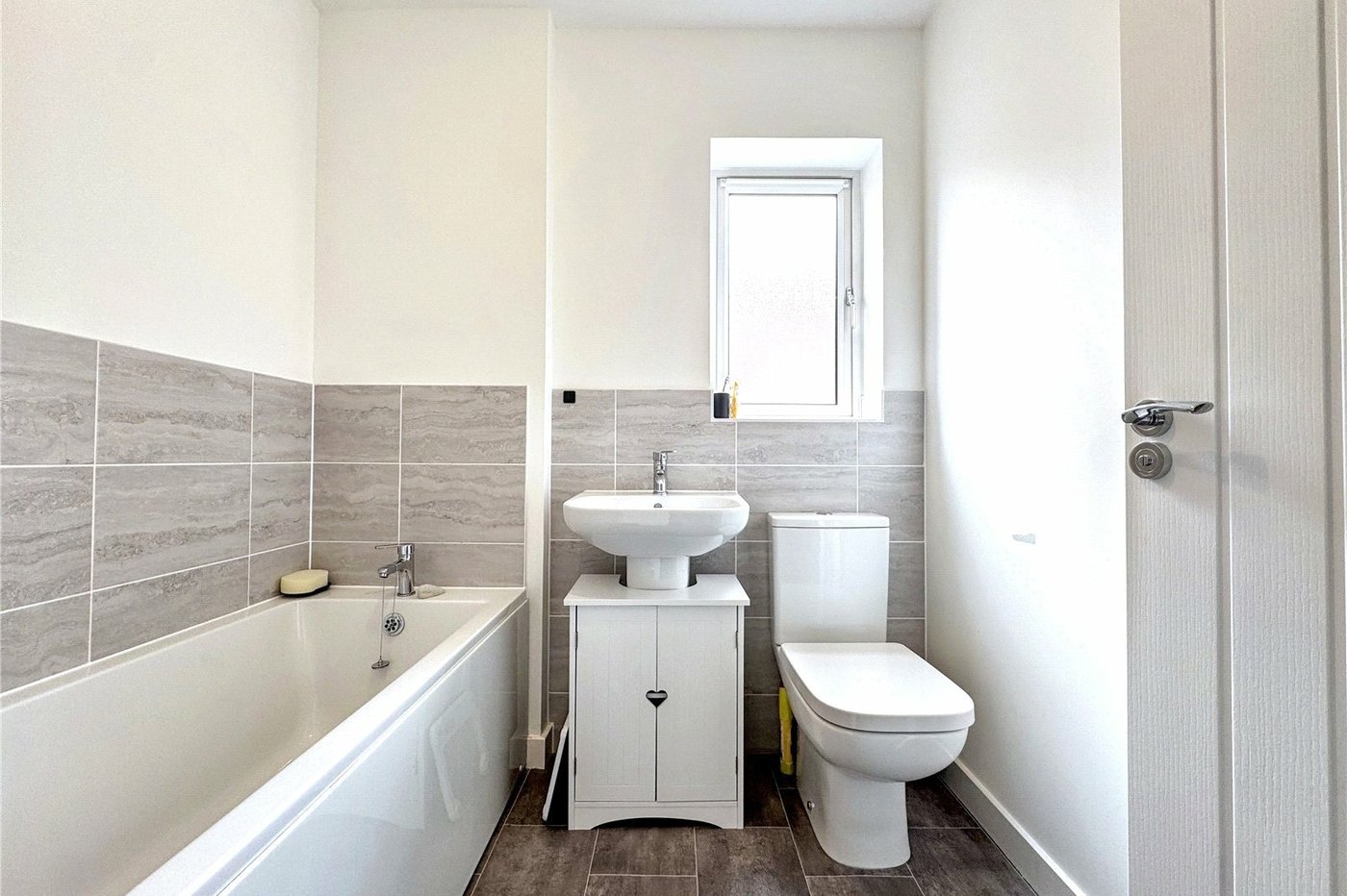 3 bedroom house for sale in Rainham | Robinson Michael & Jackson