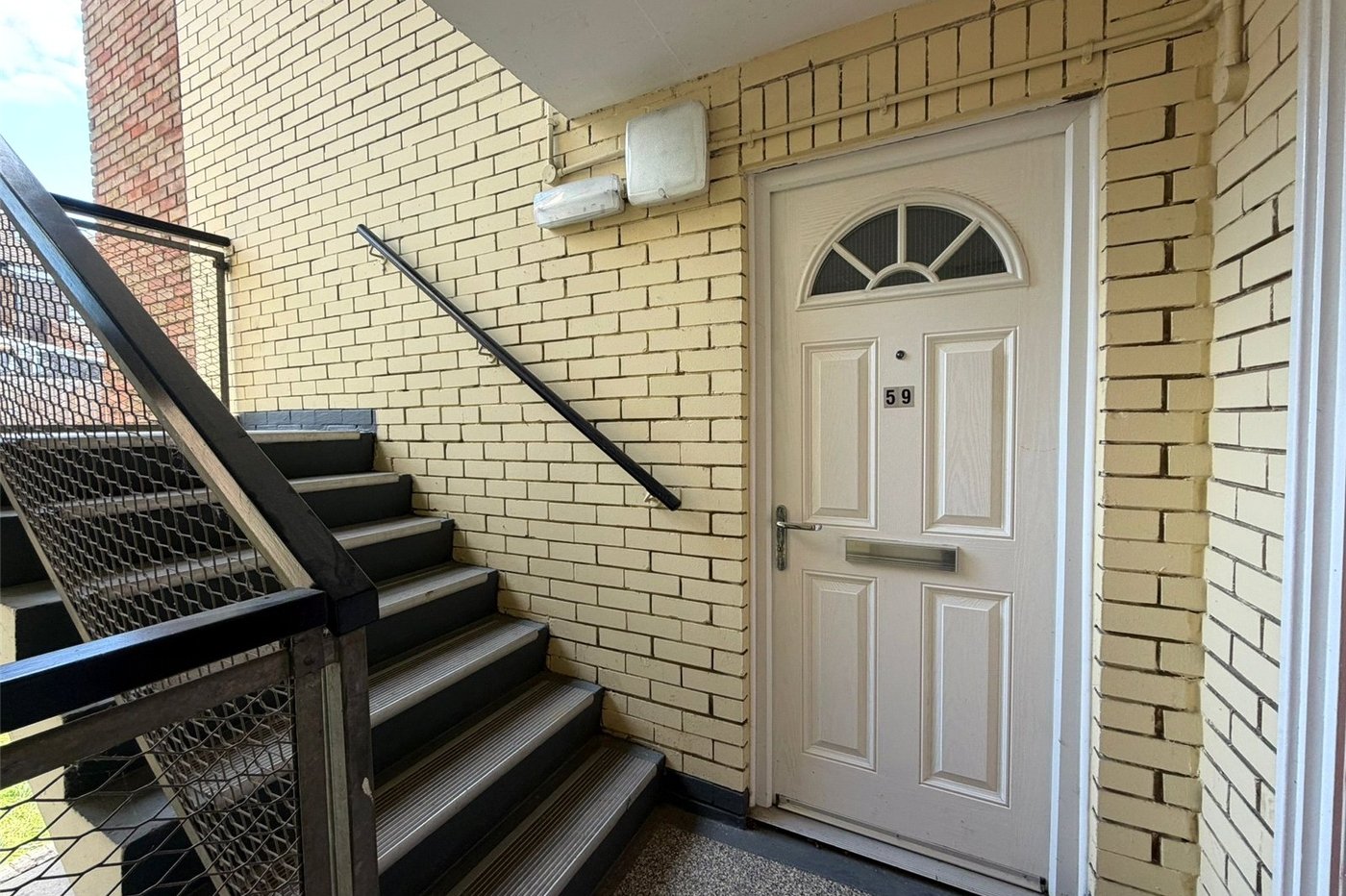 1 bedroom property for sale in Northfleet | Robinson Michael & Jackson