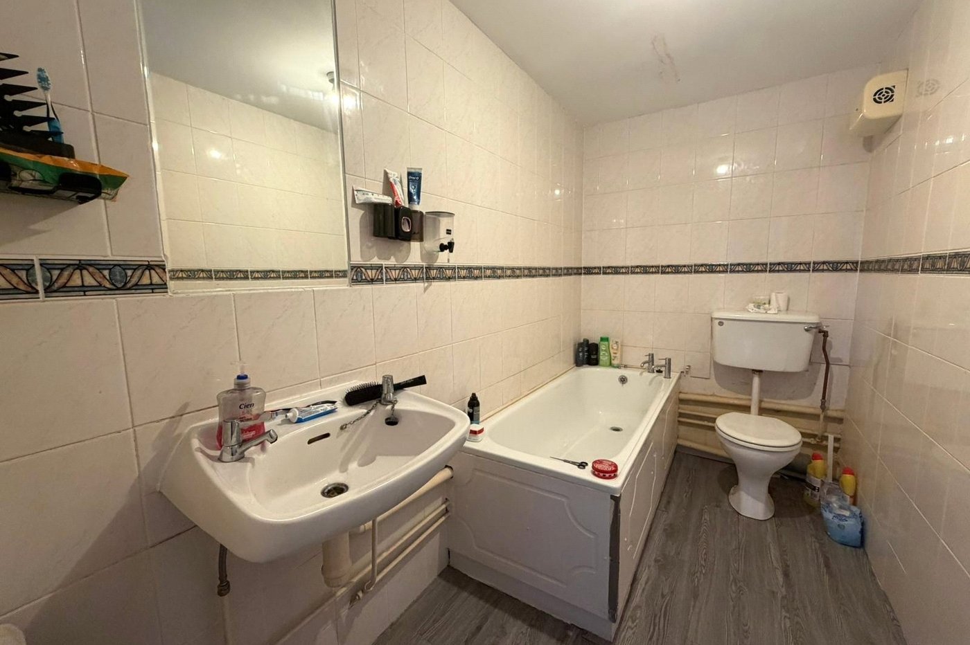 1 bedroom property for sale in Northfleet | Robinson Michael & Jackson