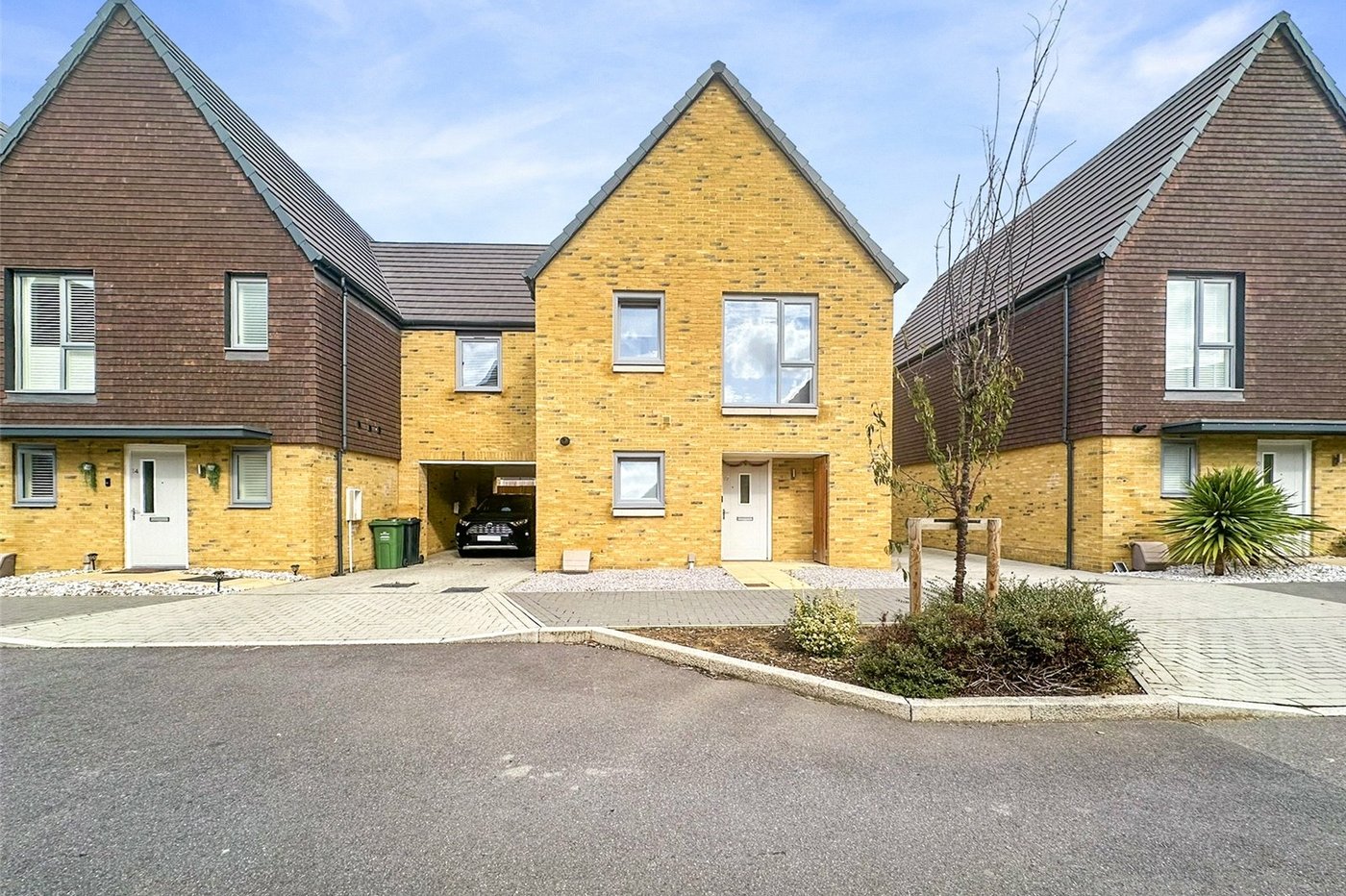 3 bedroom house for sale in Western Cross | Robinson Jackson