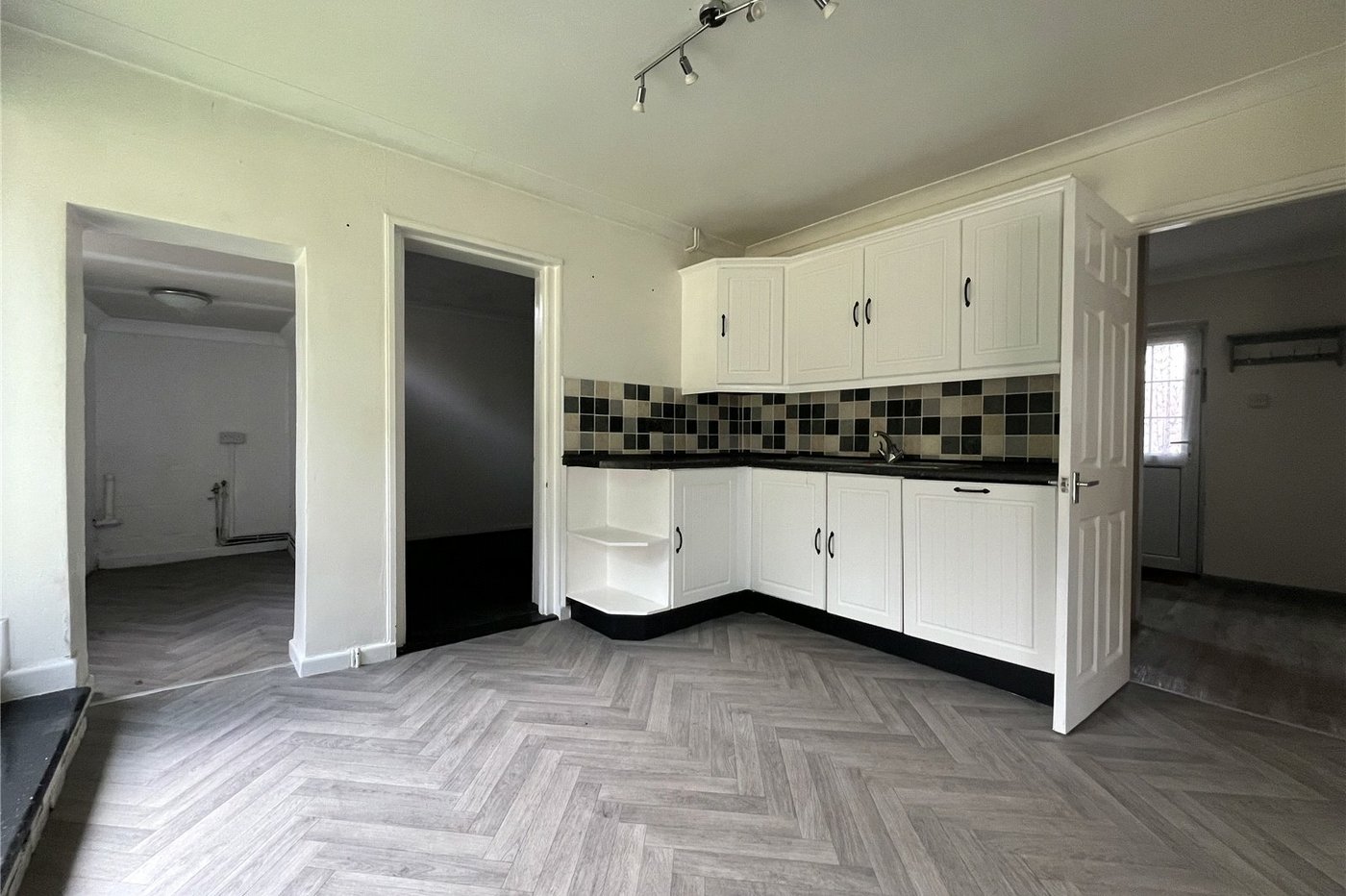 3 bedroom house for sale in Wayfield | Robinson Michael & Jackson