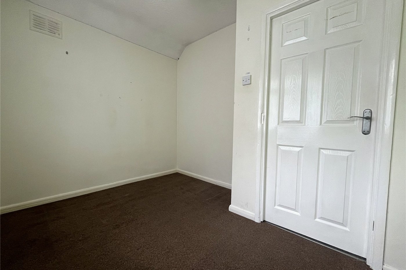 3 bedroom house for sale in Wayfield | Robinson Michael & Jackson