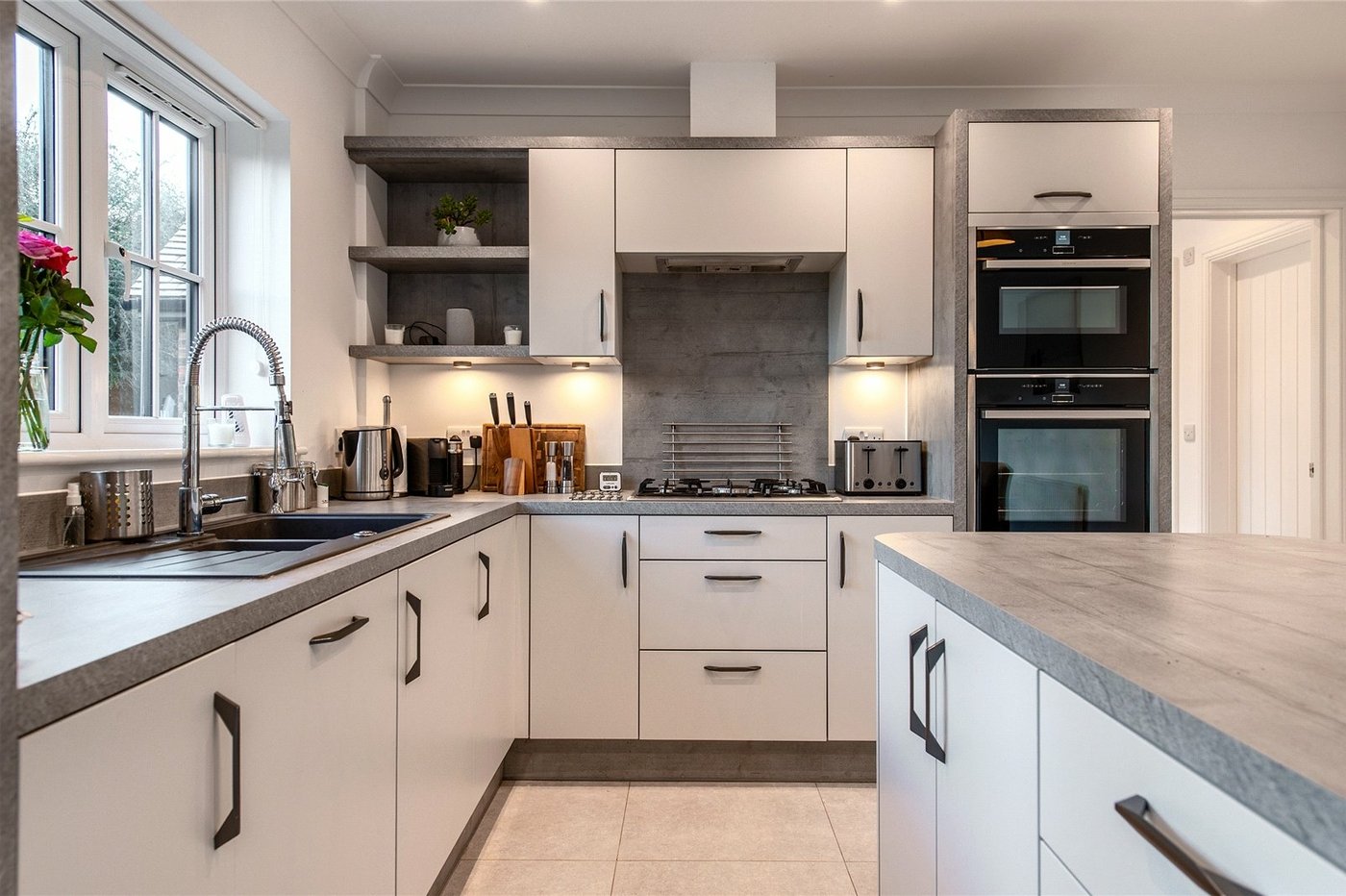 4 bedroom house for sale in Newington | Robinson Michael & Jackson