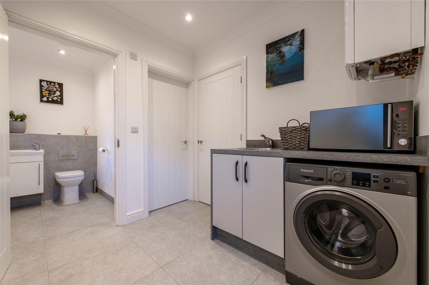 4 bedroom house for sale in Newington | Robinson Michael & Jackson