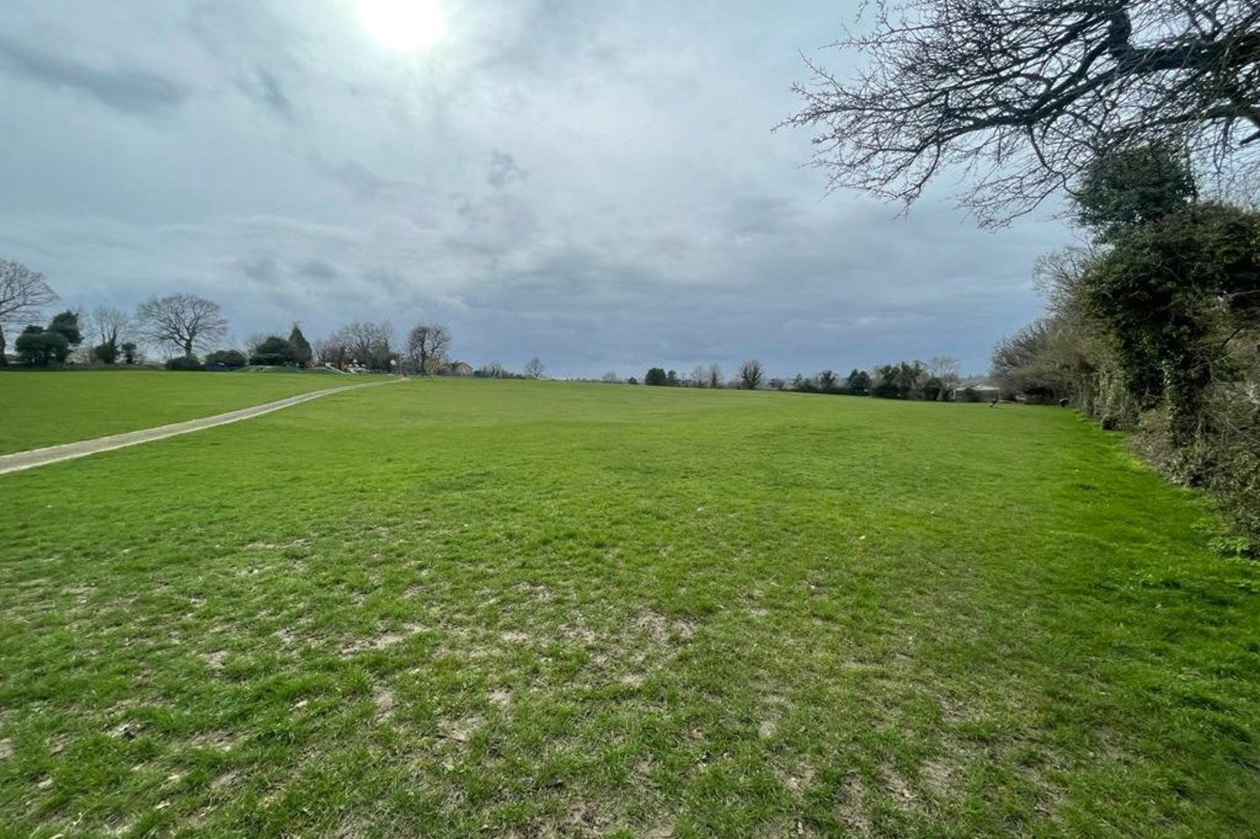 2 bedroom property for sale in Green Street Green | Robinson Jackson