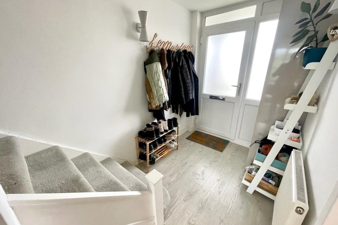 2 bedroom property for sale in Green Street Green | Robinson Jackson