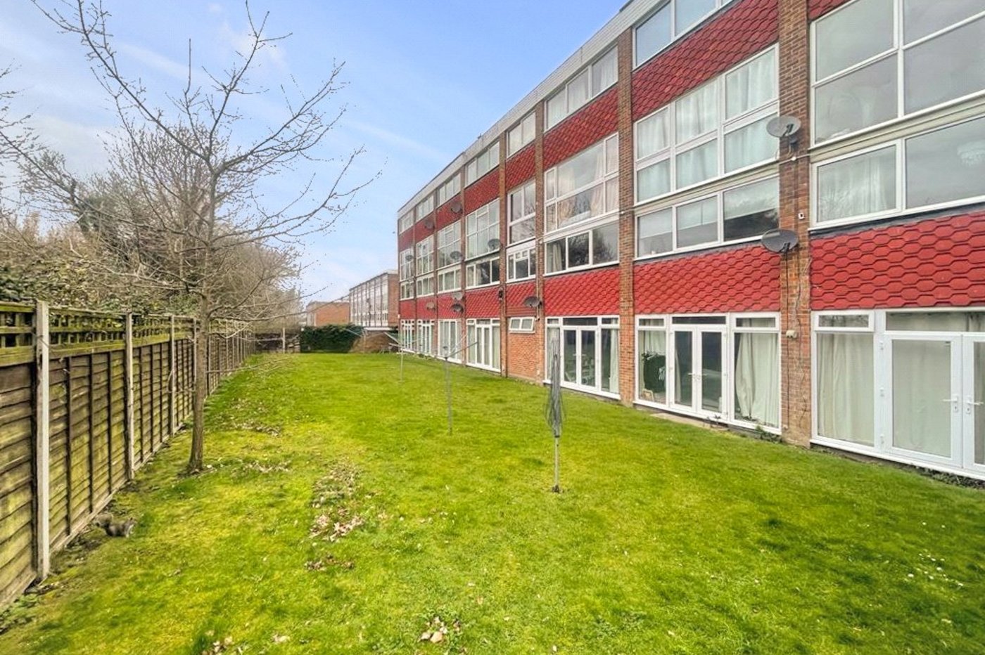 2 bedroom property for sale in Green Street Green | Robinson Jackson