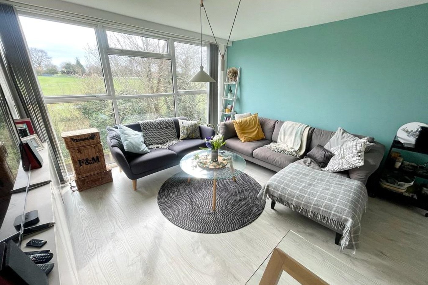 2 bedroom property for sale in Green Street Green | Robinson Jackson