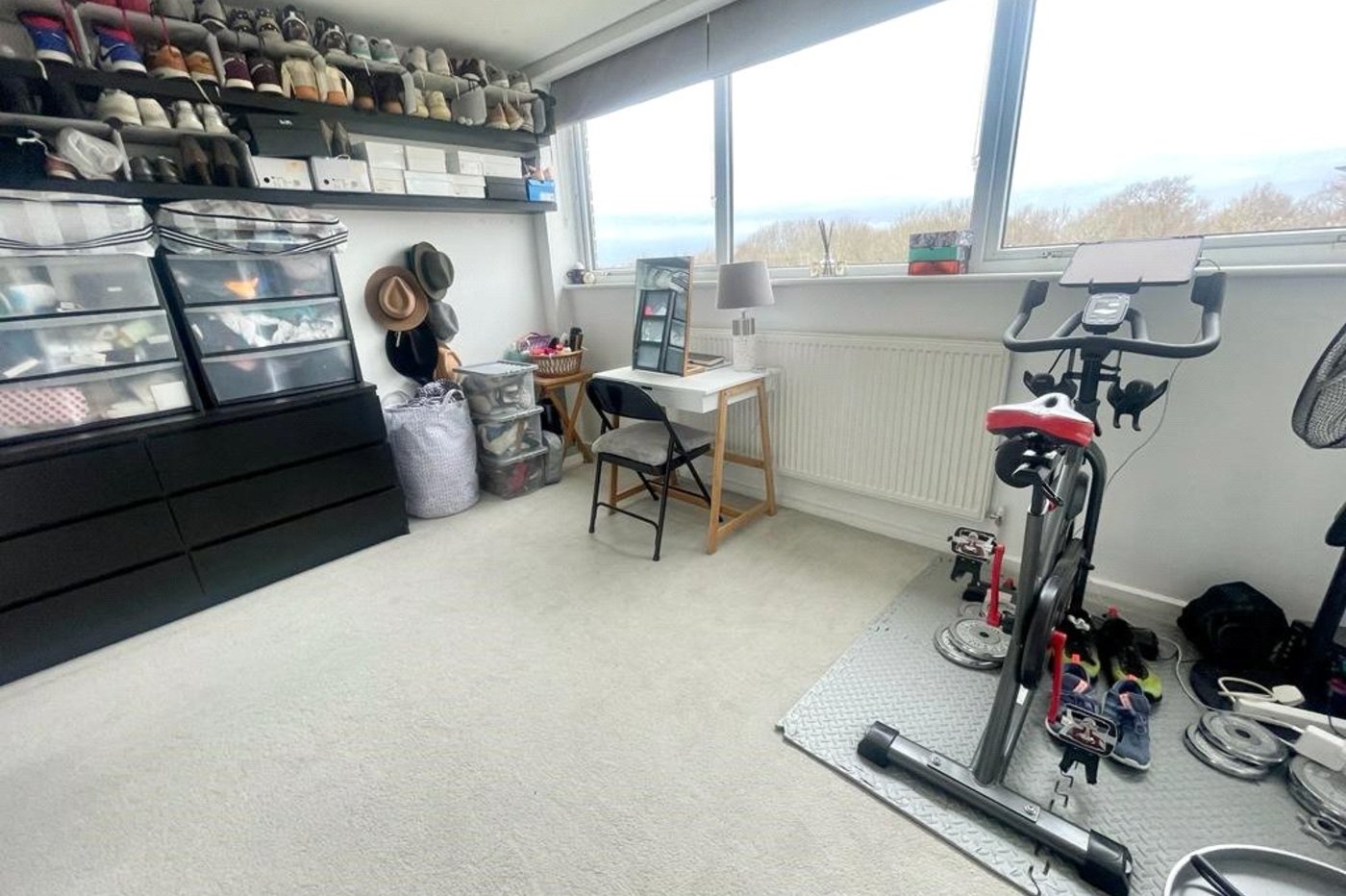 2 bedroom property for sale in Green Street Green | Robinson Jackson