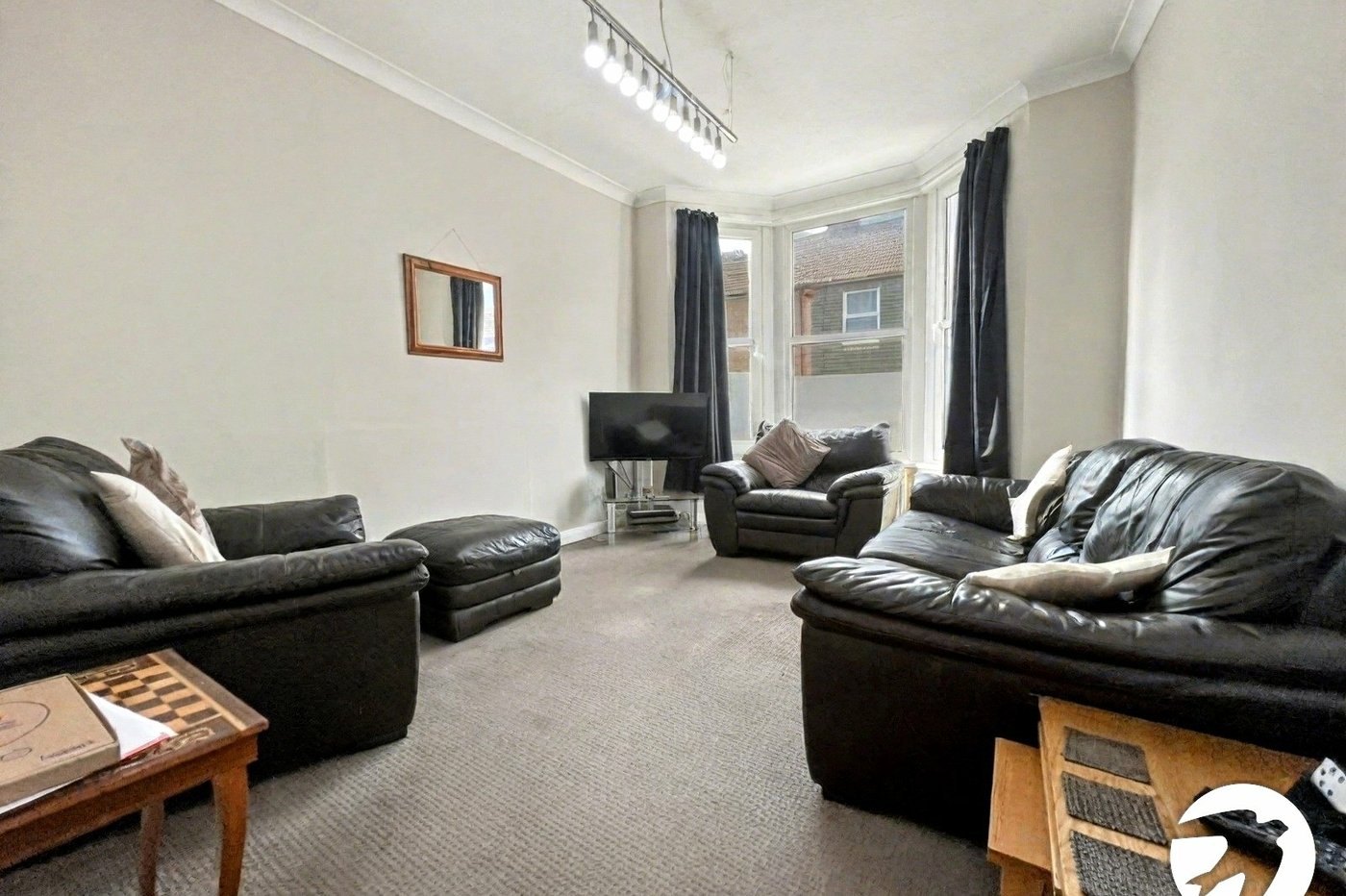 2 bedroom property for sale in Chatham | Robinson Michael & Jackson