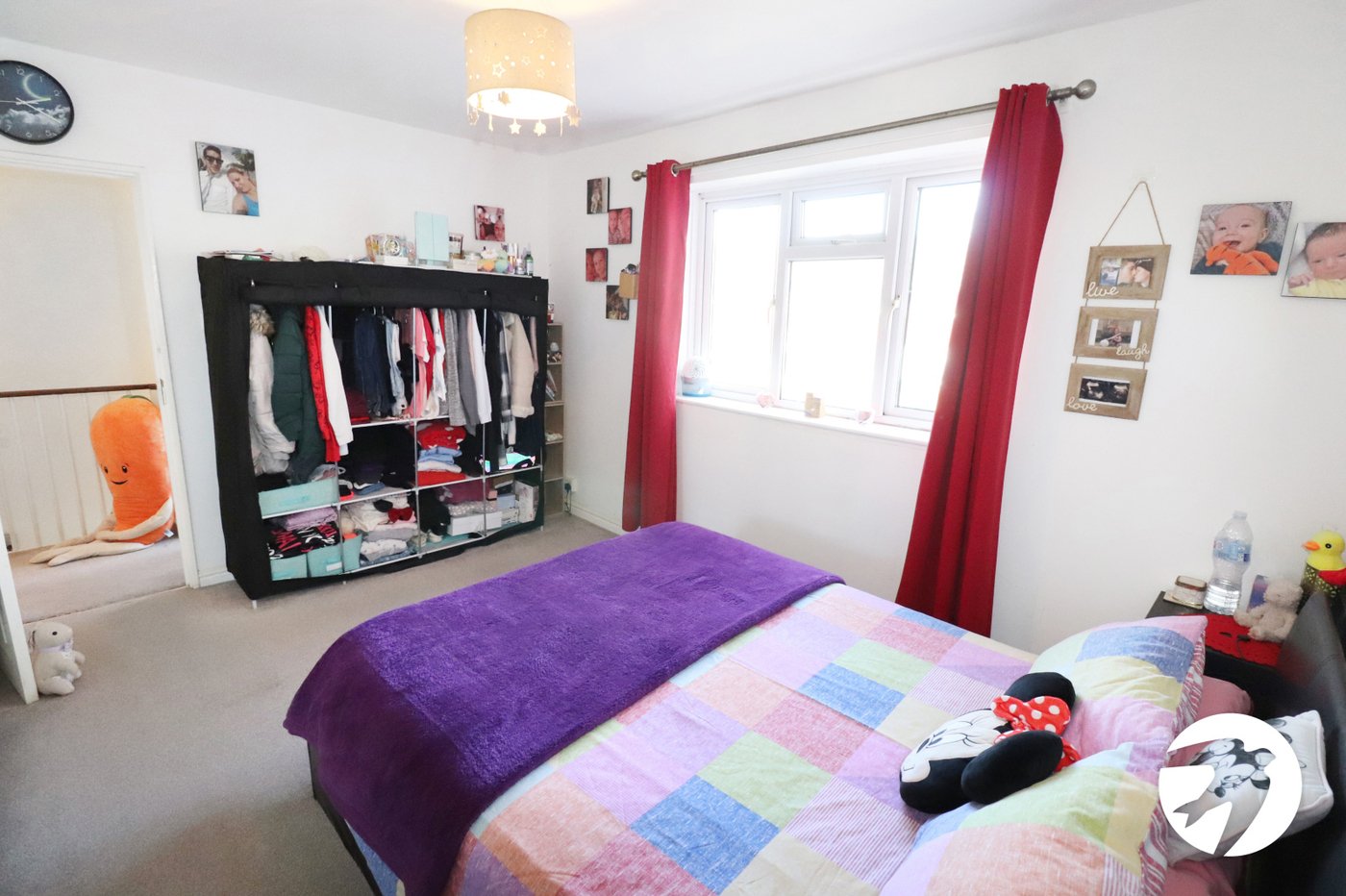 3 bedroom house for sale in London | Robinson Jackson