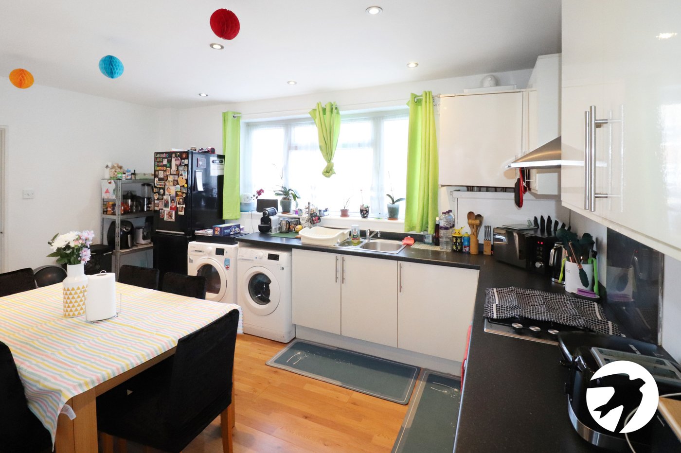 3 bedroom house for sale in London | Robinson Jackson