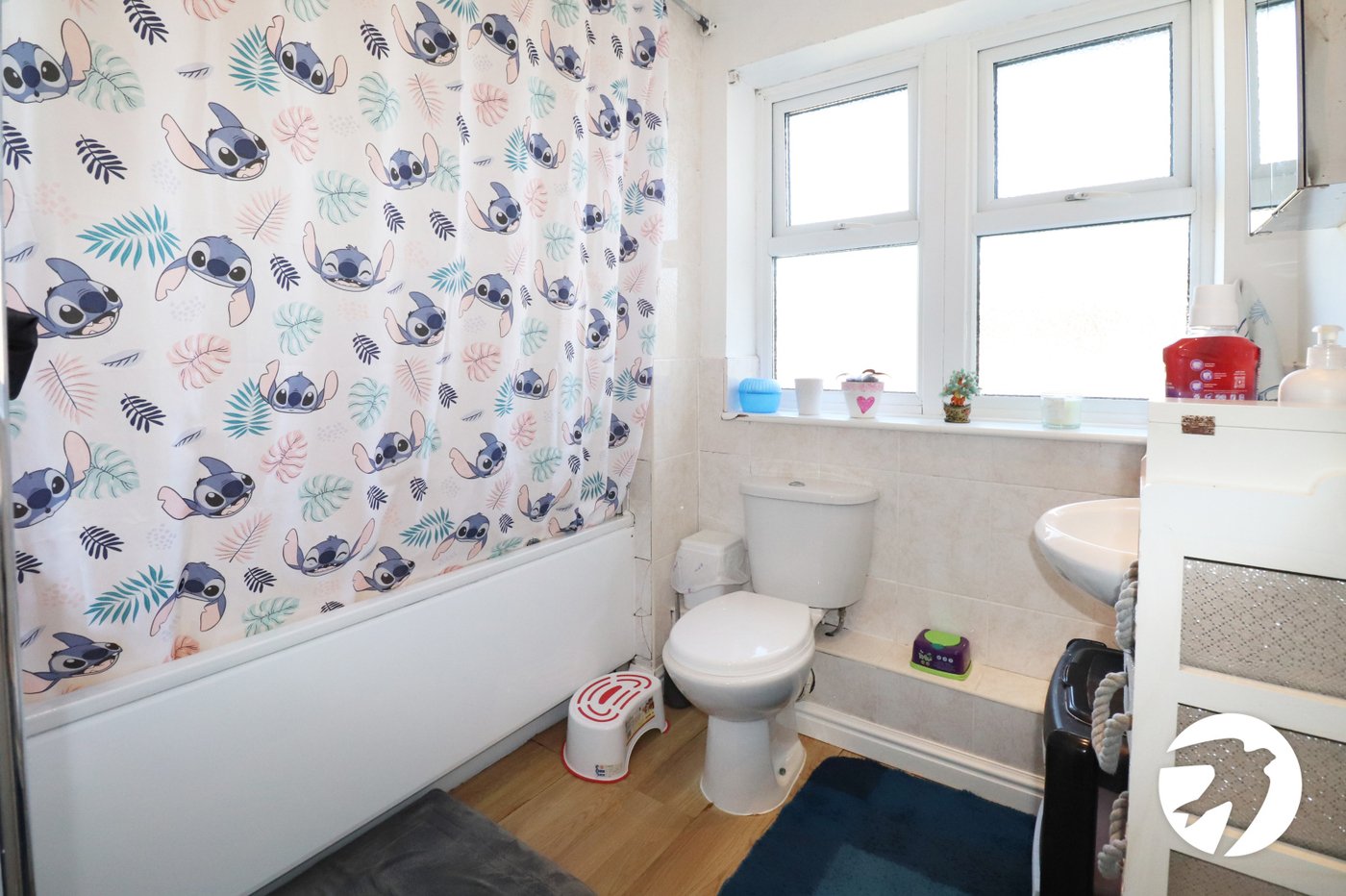 3 bedroom house for sale in London | Robinson Jackson