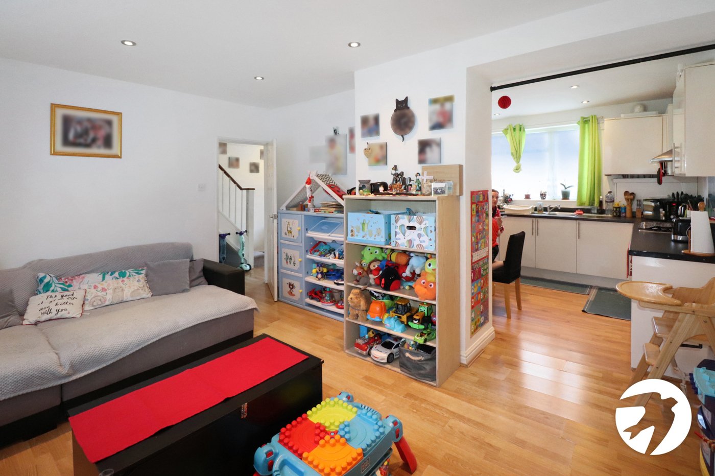 3 bedroom house for sale in London | Robinson Jackson