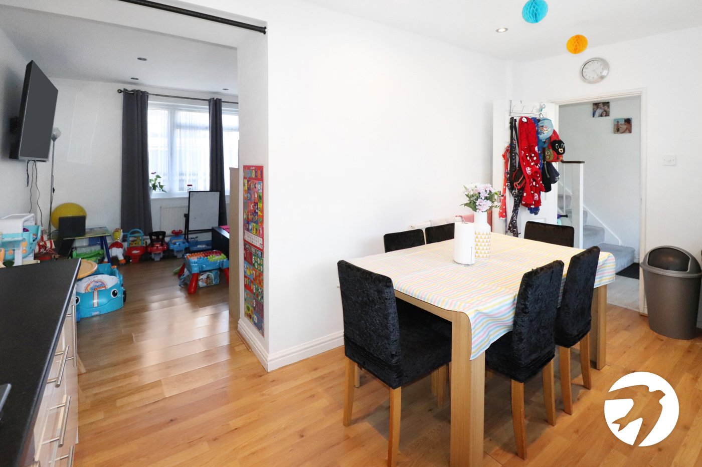 3 bedroom house for sale in London | Robinson Jackson