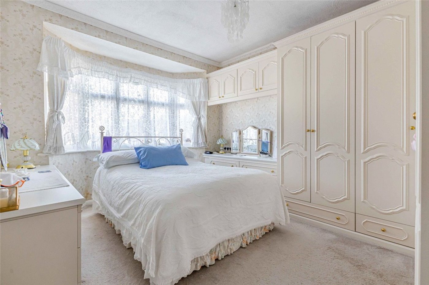 3 bedroom bungalow for sale in Orpington | Robinson Jackson