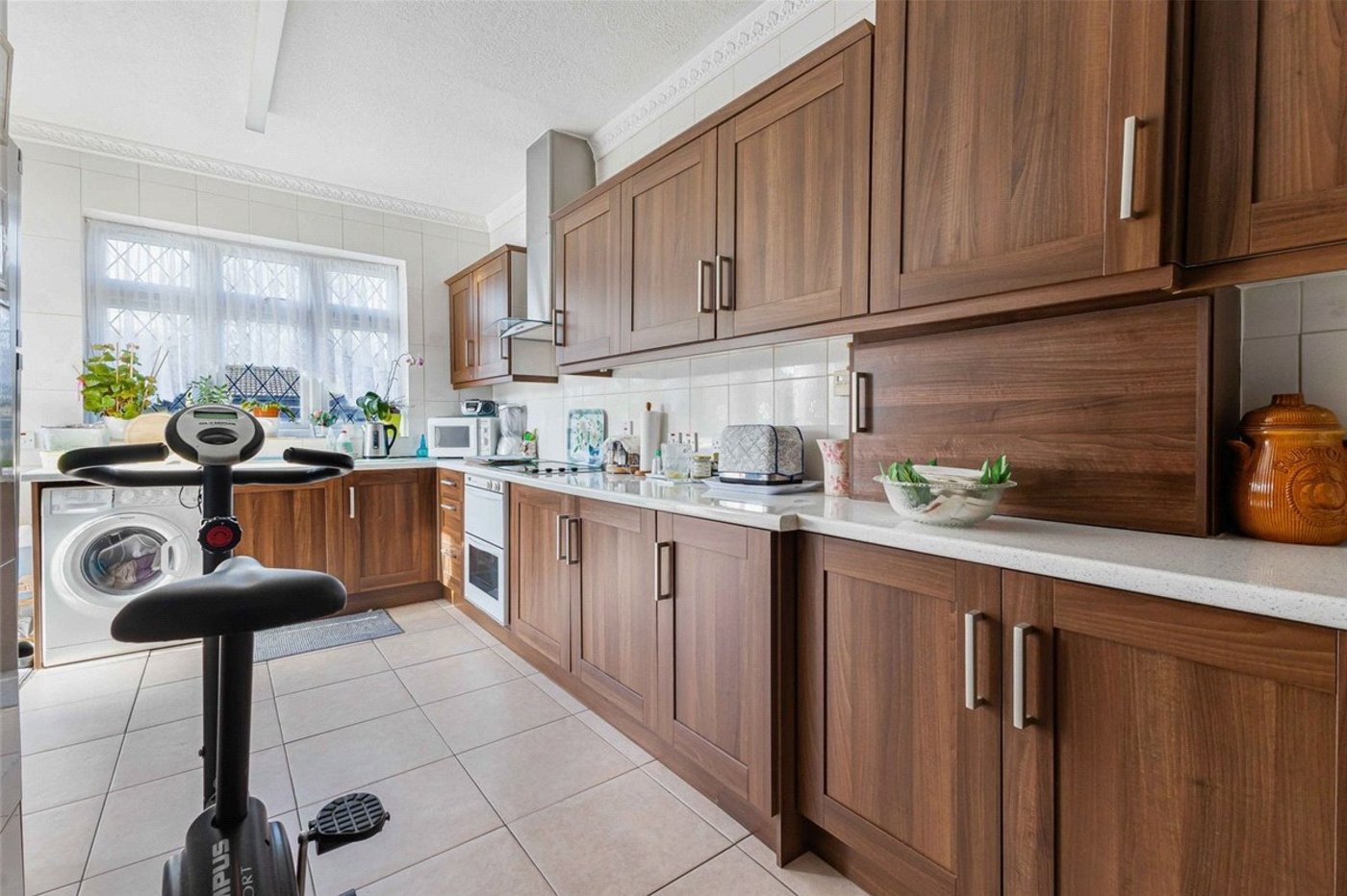 3 bedroom bungalow for sale in Orpington | Robinson Jackson