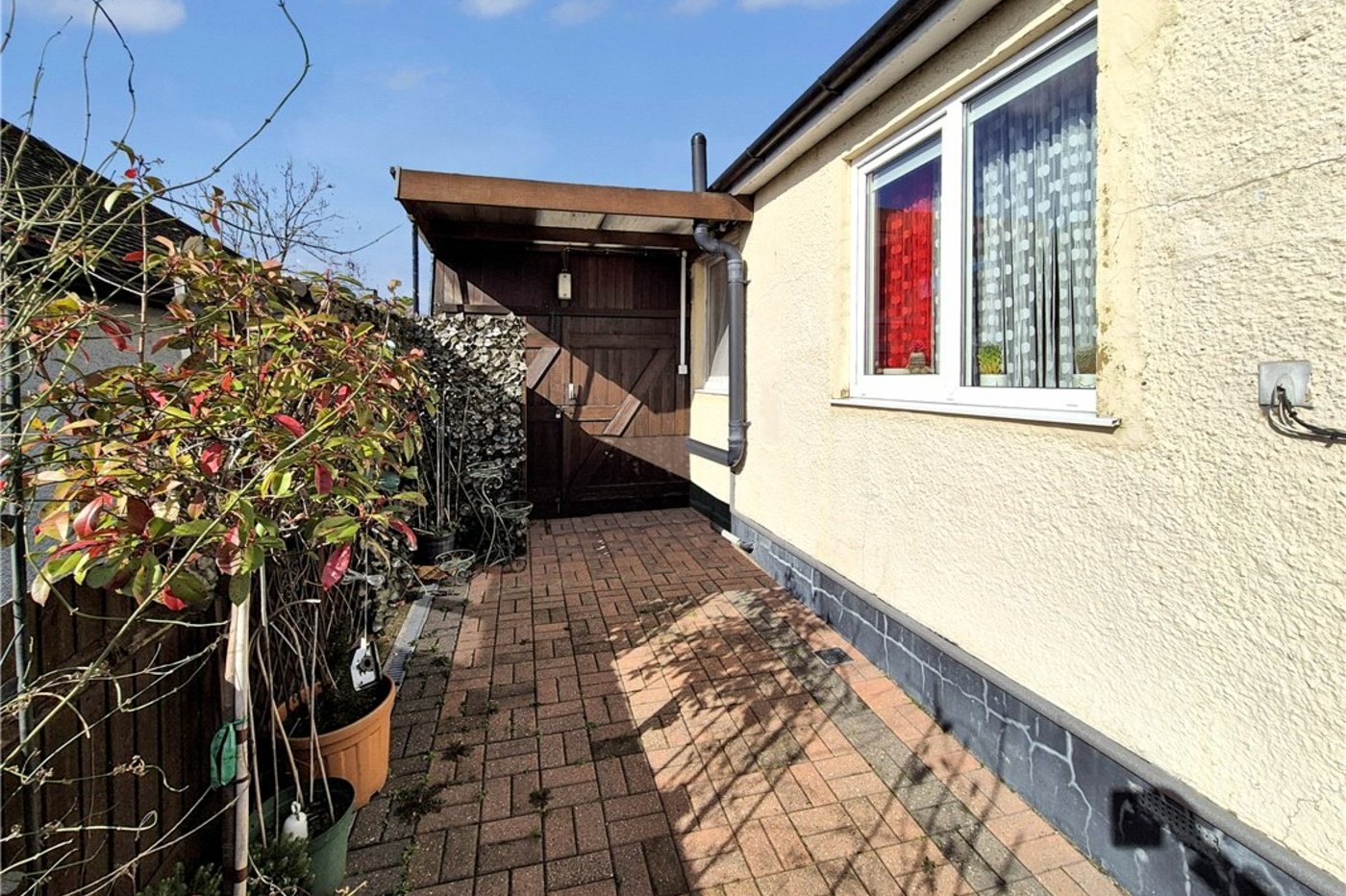 2 bedroom bungalow for sale in St Pauls Cray | Robinson Jackson