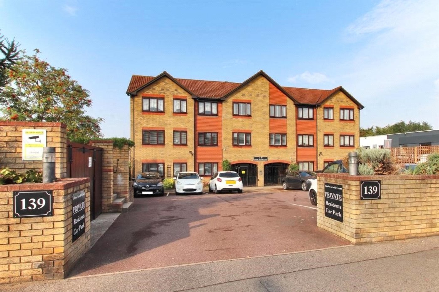 2 bedroom property for sale in Main Road | Robinson Jackson