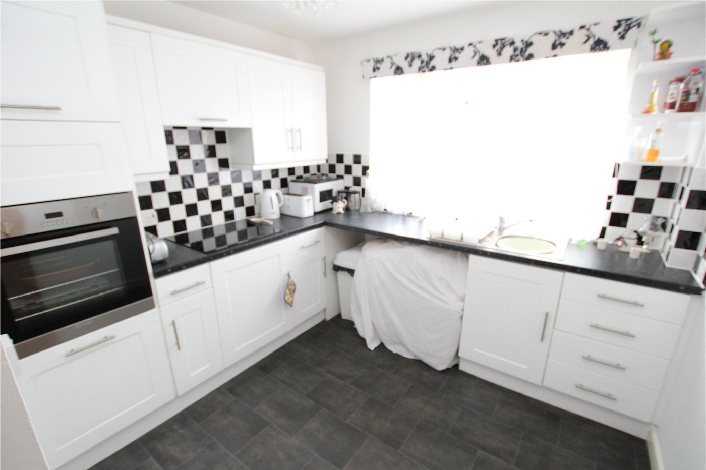 2 bedroom property for sale in Main Road | Robinson Jackson