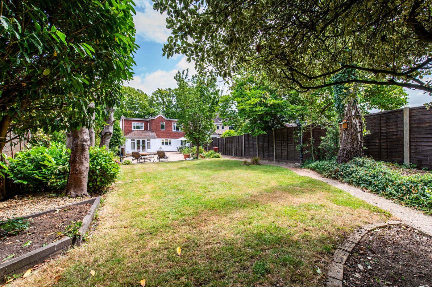 4 bedroom house for sale in Rainham | Robinson Michael & Jackson