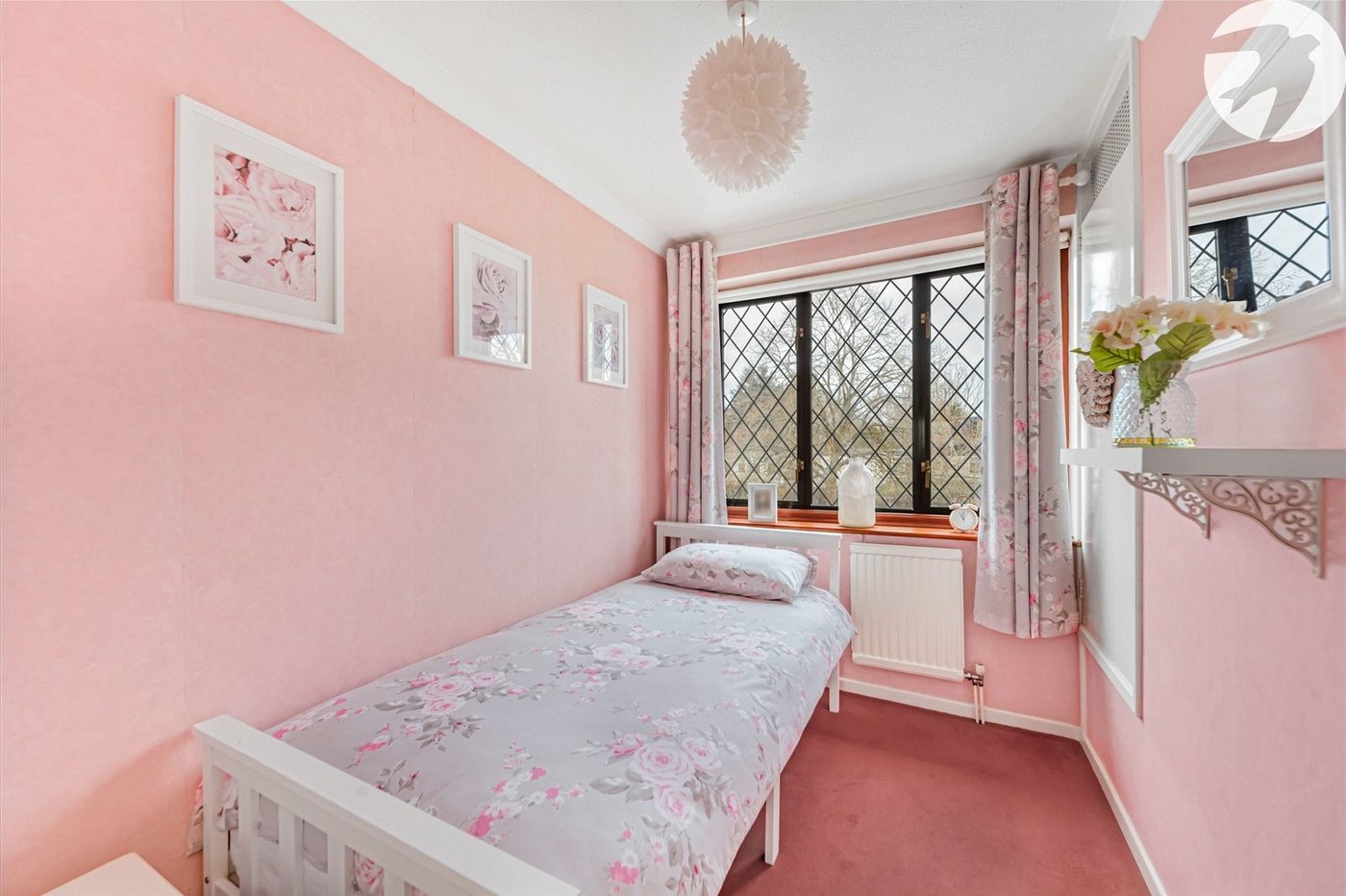 3 bedroom house for sale in Hextable | Robinson Jackson