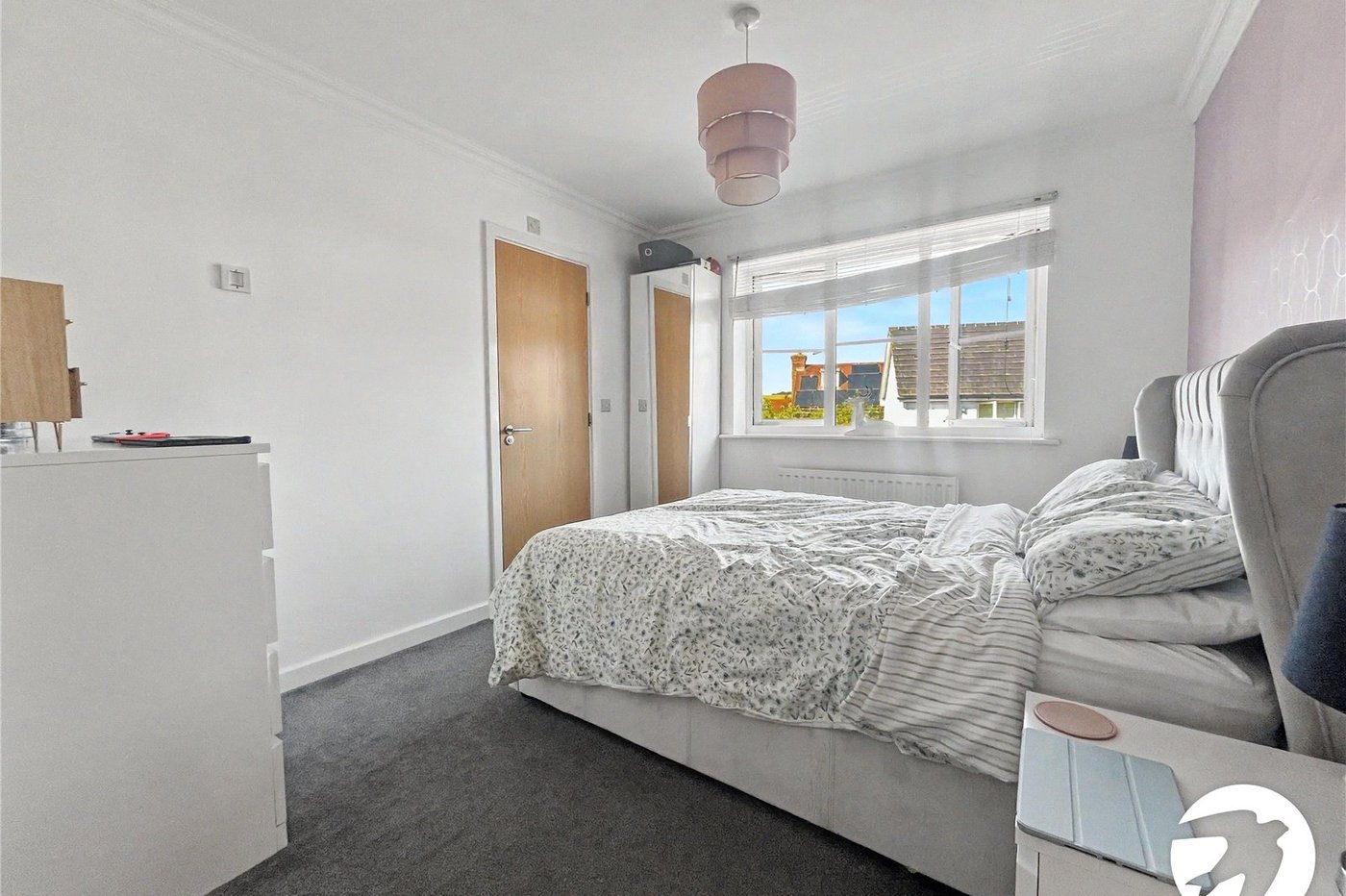 2 bedroom house for sale in Wainscott | Robinson Michael & Jackson