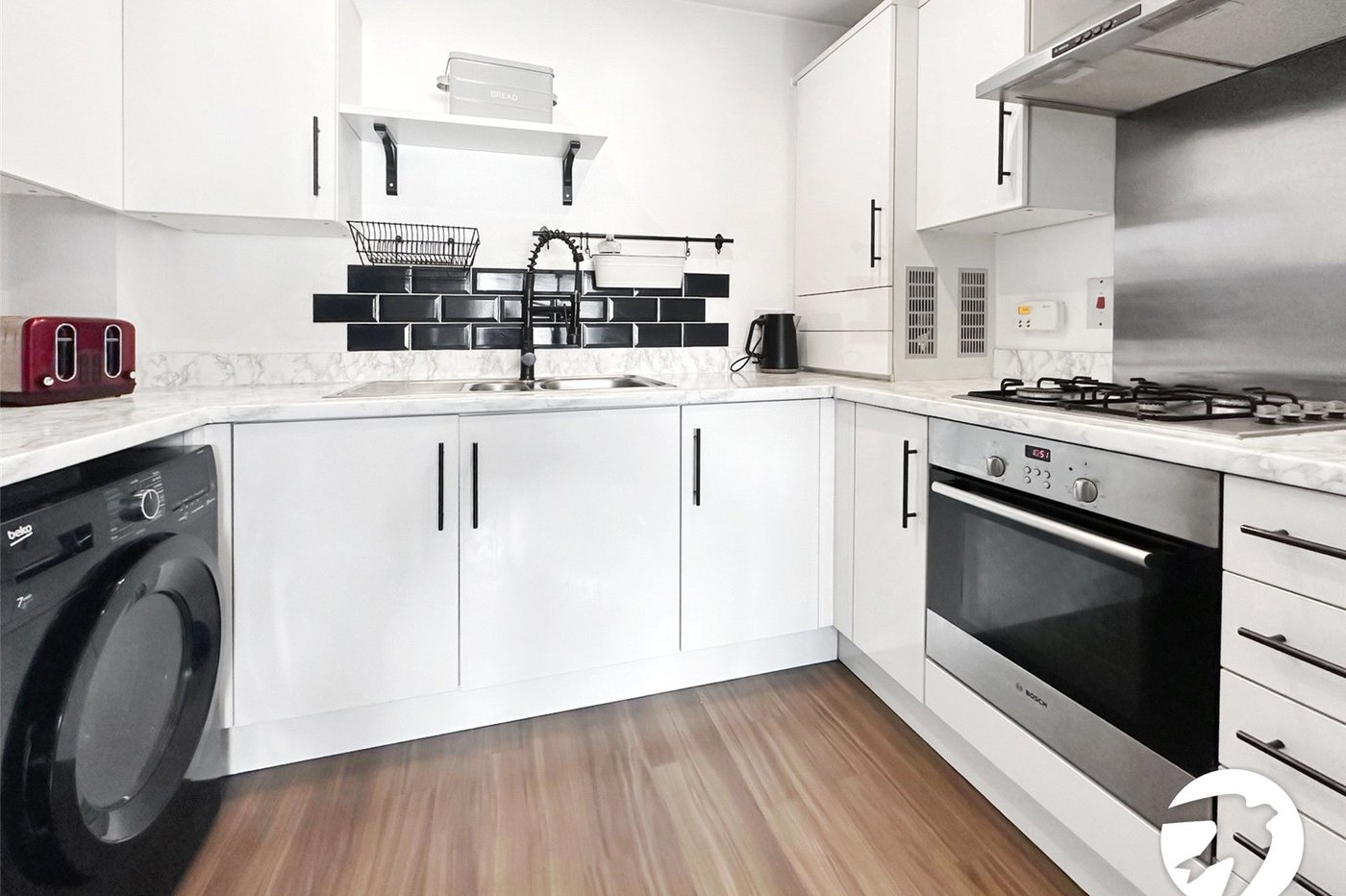 2 bedroom house for sale in Wainscott | Robinson Michael & Jackson