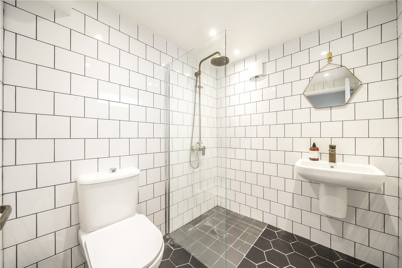 1 bedroom property for sale in Shooters Hill | Robinson Jackson