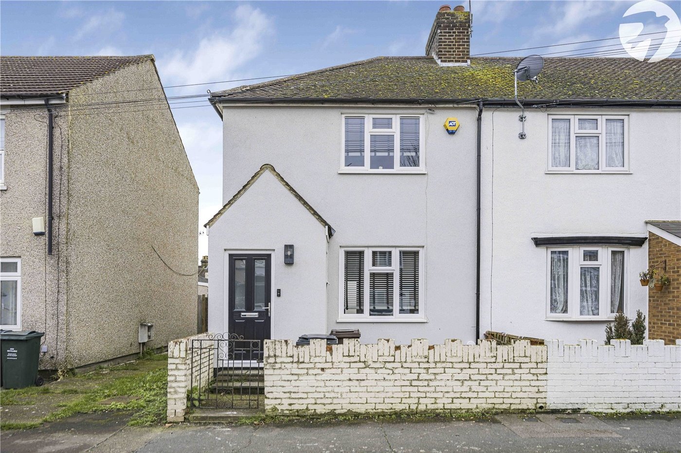 3 bedroom house for sale in Swanscombe | Robinson Jackson