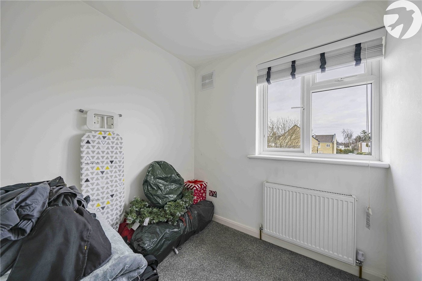 3 bedroom house for sale in Swanscombe | Robinson Jackson