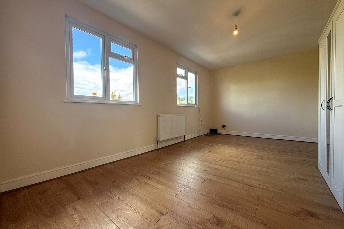 2 bedroom property for sale in Woolwich | Robinson Jackson