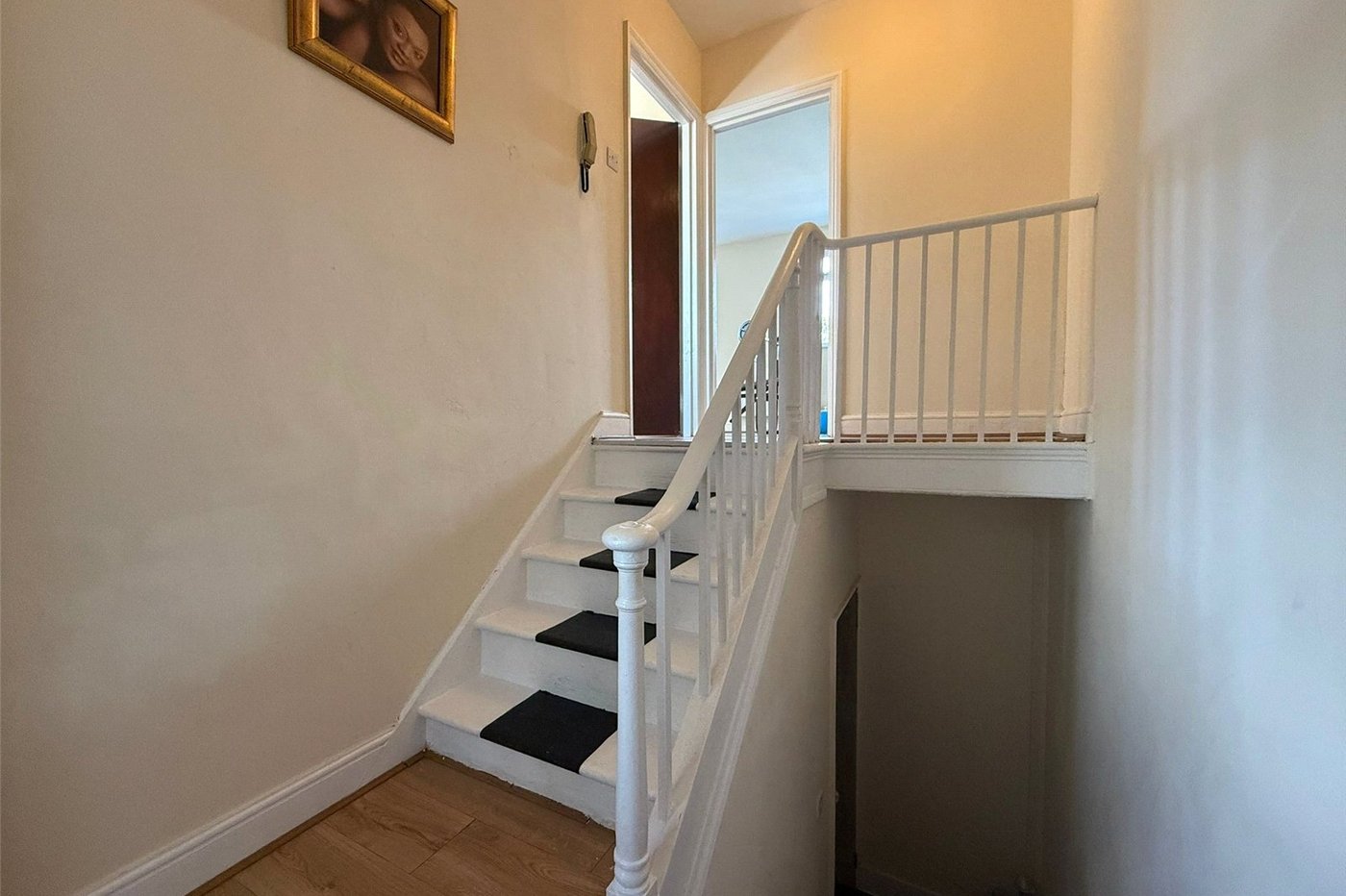 2 bedroom property for sale in Woolwich | Robinson Jackson