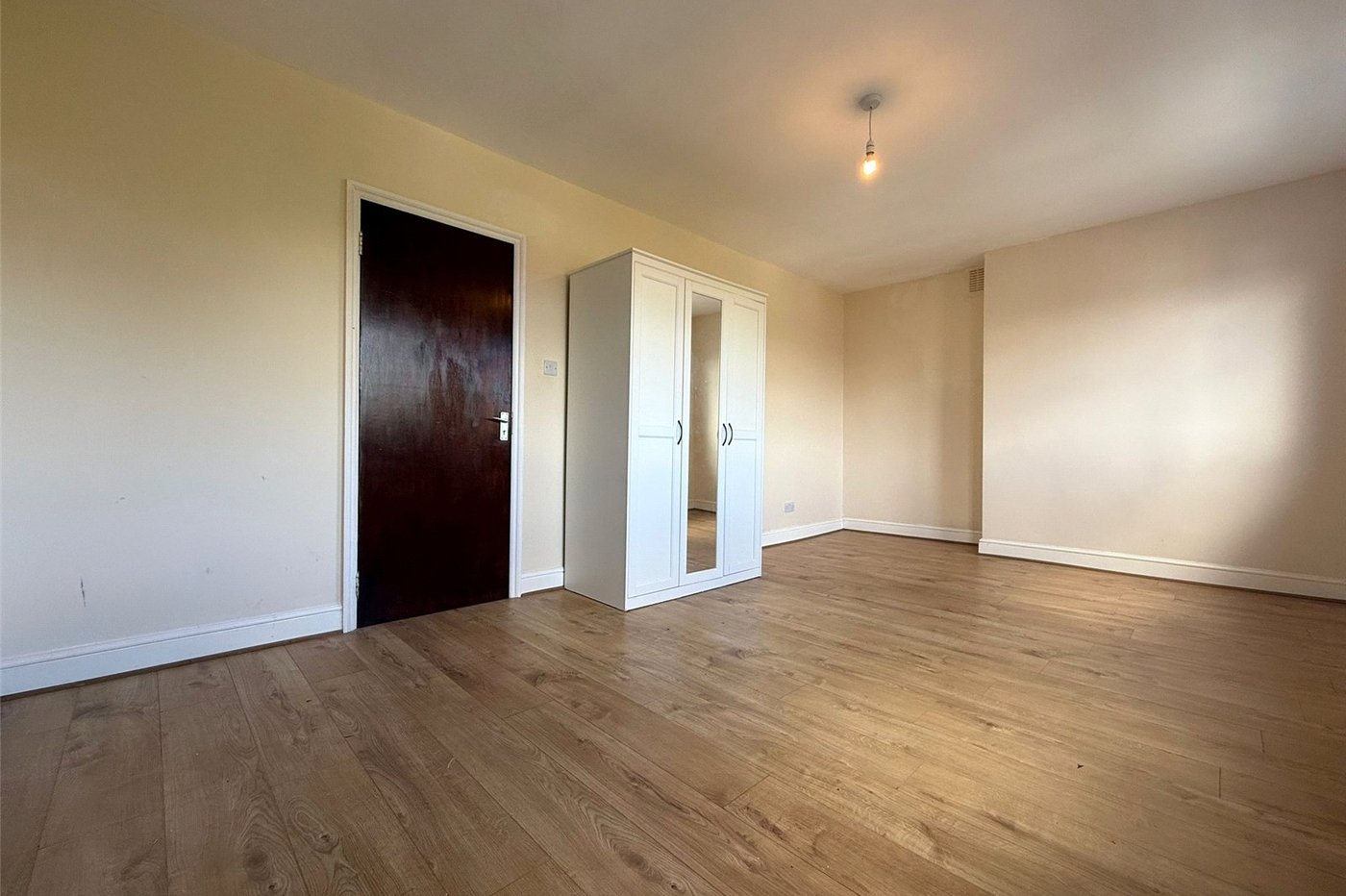 2 bedroom property for sale in Woolwich | Robinson Jackson
