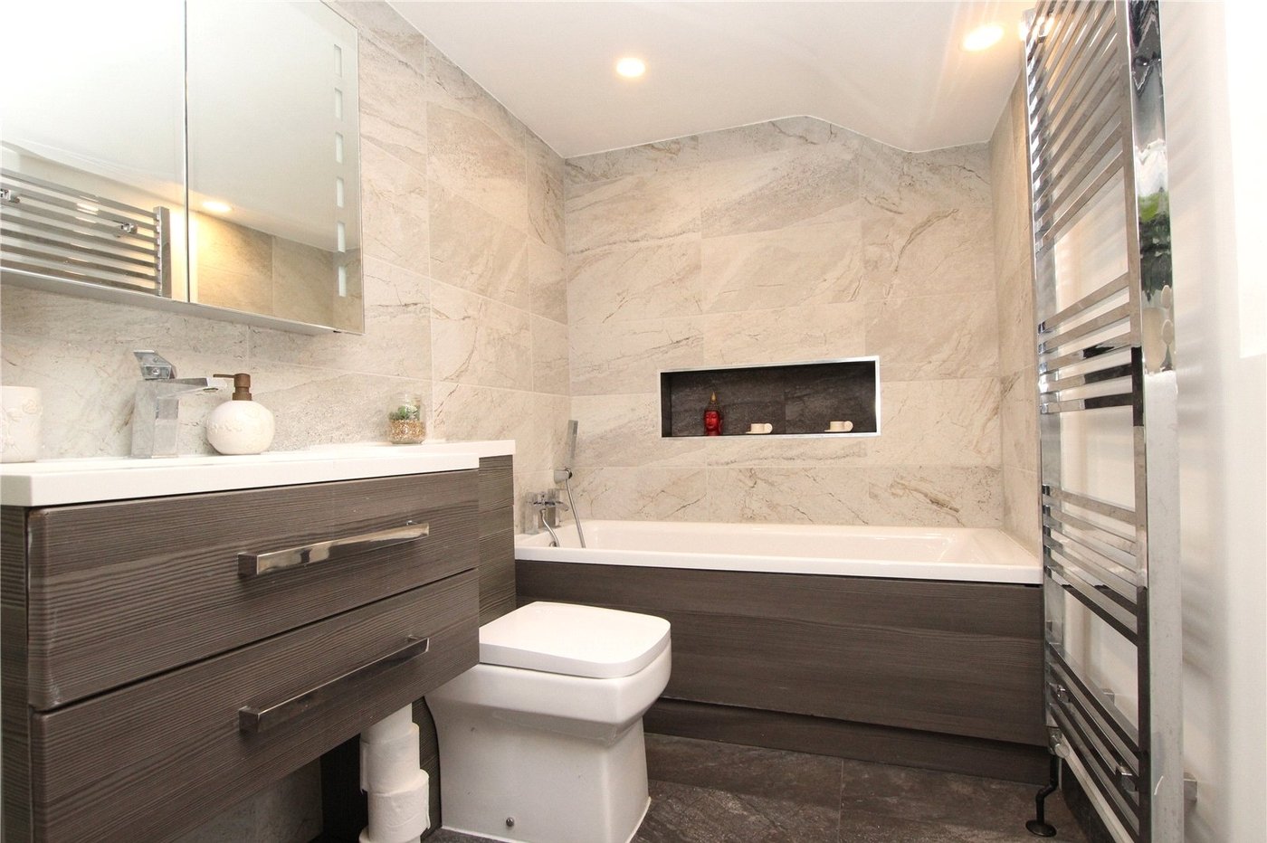 3 bedroom house for sale in Woolwich | Robinson Jackson