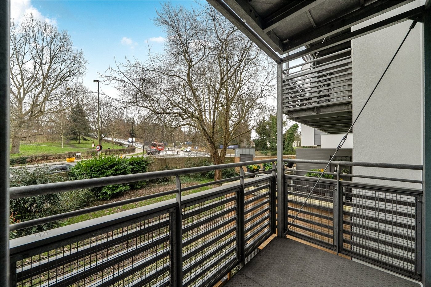 2 bedroom property for sale in West Norwood | Robinson Jackson