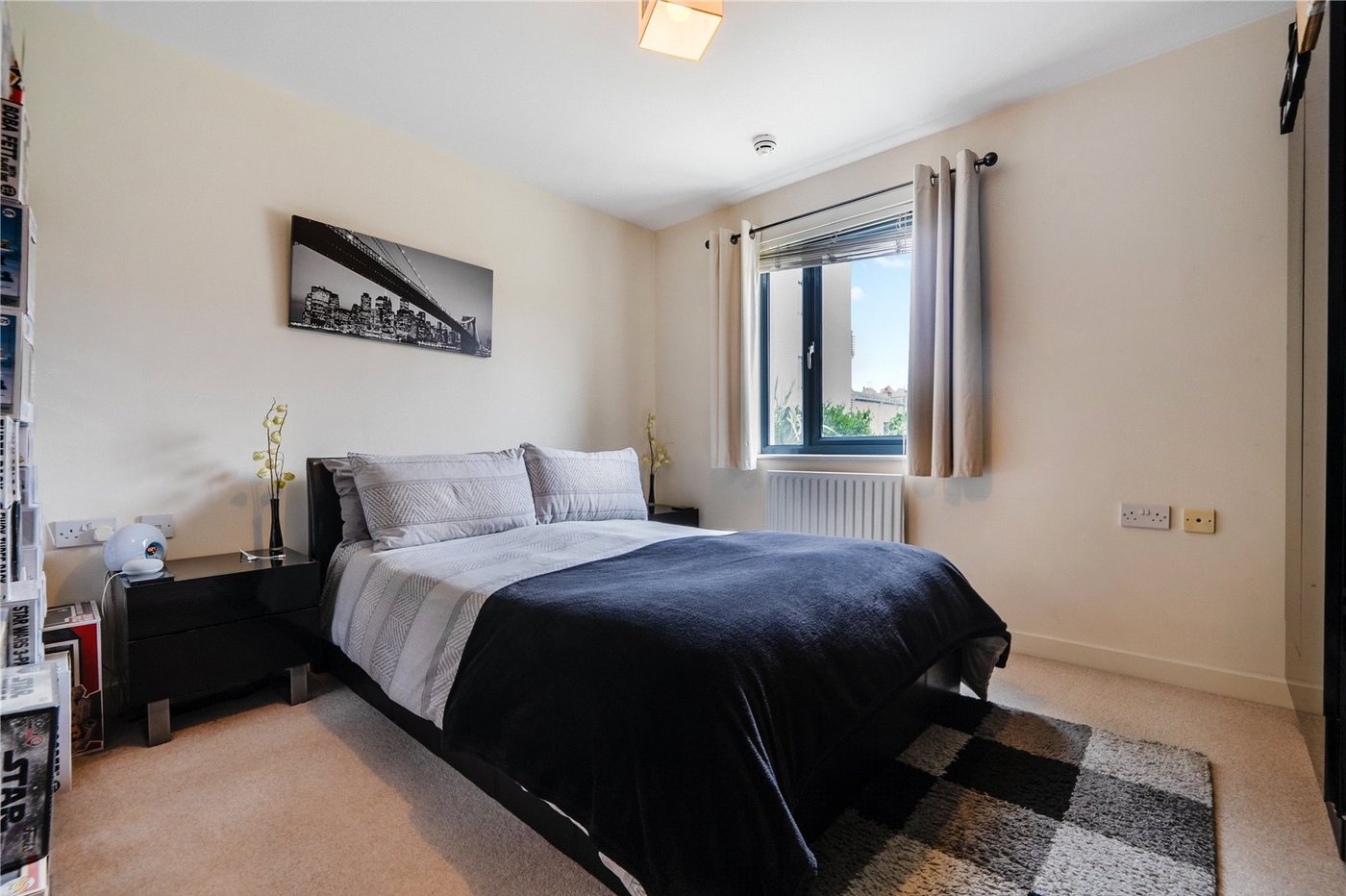 2 bedroom property for sale in West Norwood | Robinson Jackson