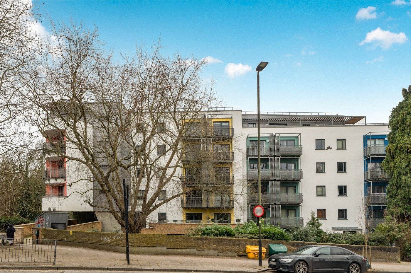 2 bedroom property for sale in West Norwood | Robinson Jackson