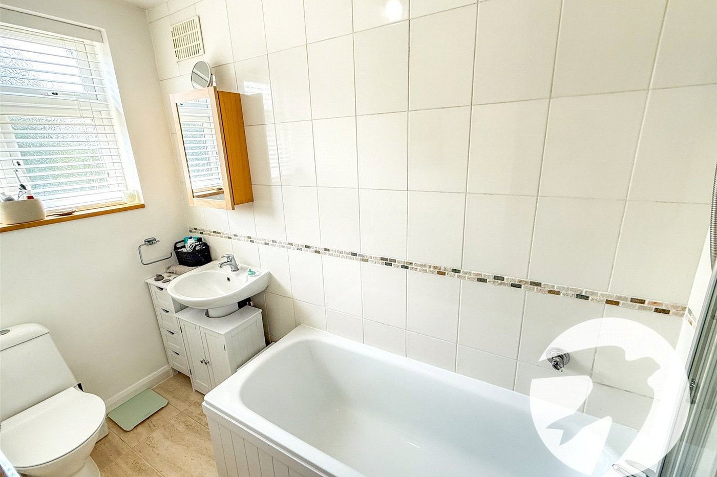 4 bedroom house for sale in London | Robinson Jackson