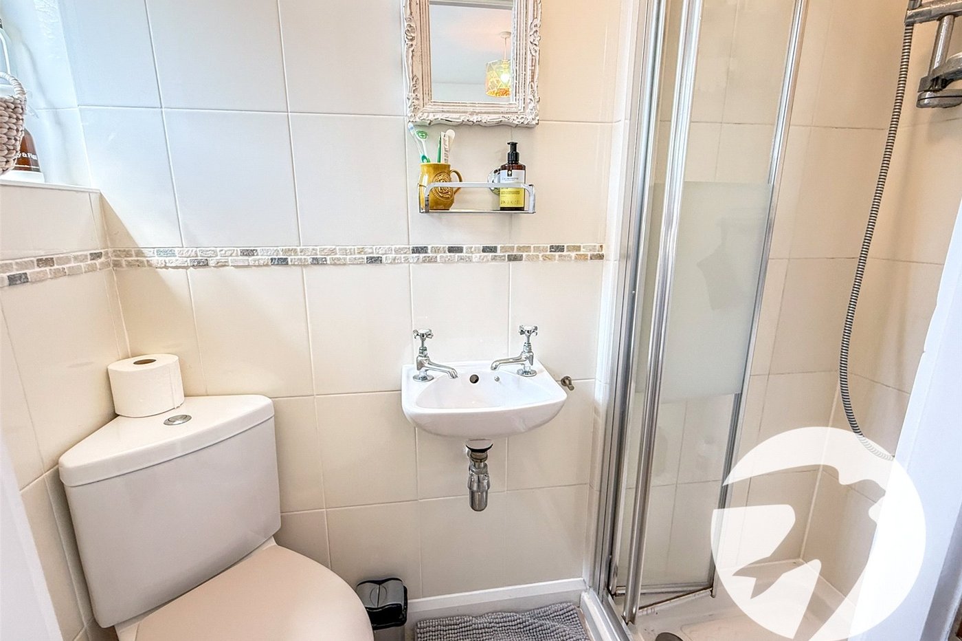 4 bedroom house for sale in London | Robinson Jackson