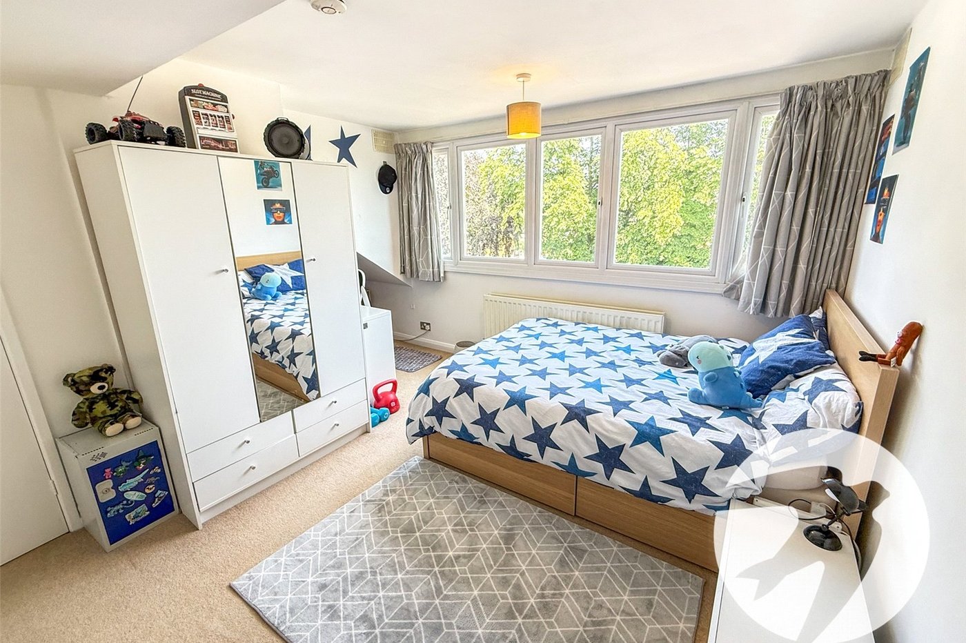 4 bedroom house for sale in London | Robinson Jackson