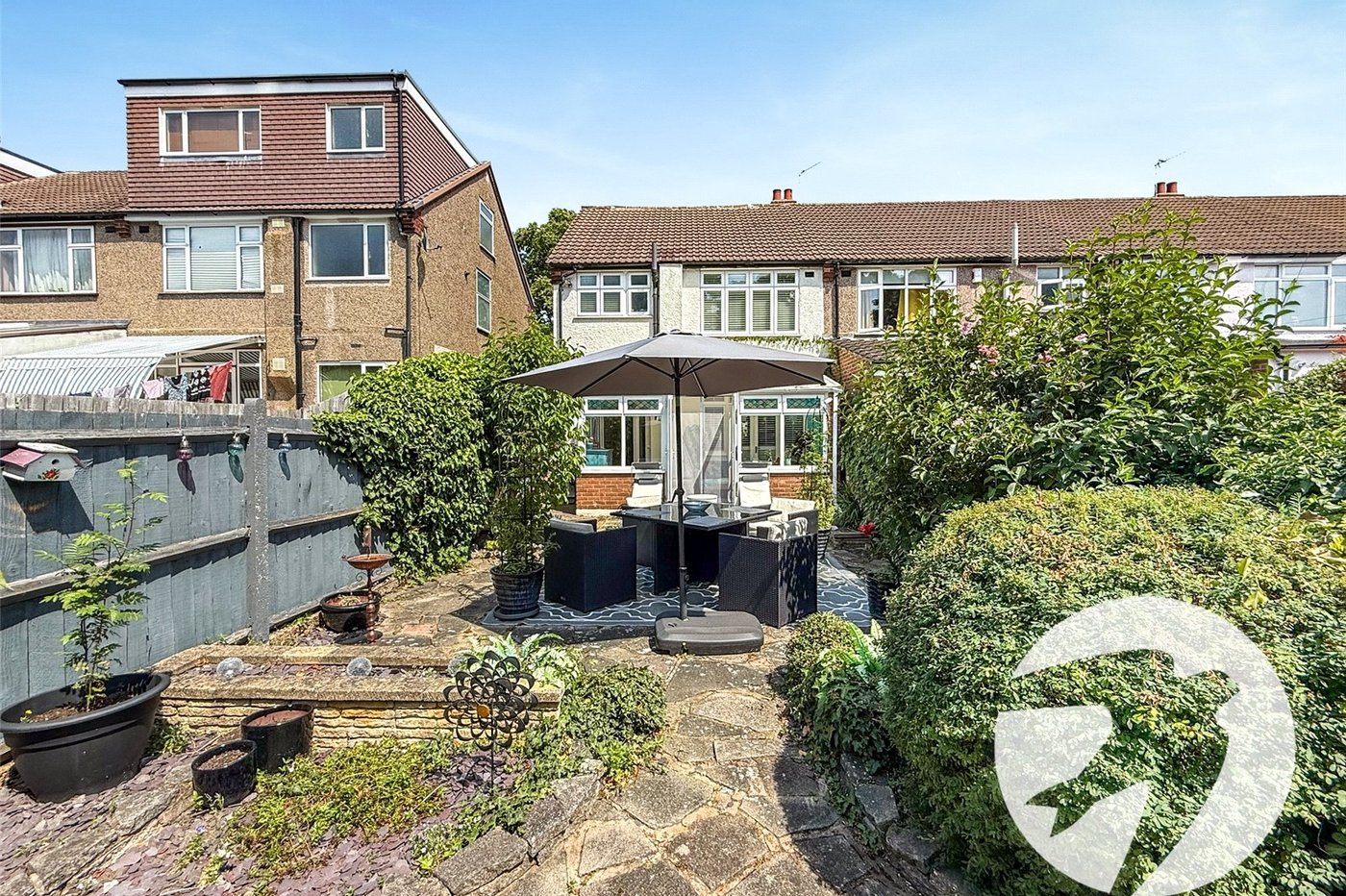 4 bedroom house for sale in London | Robinson Jackson